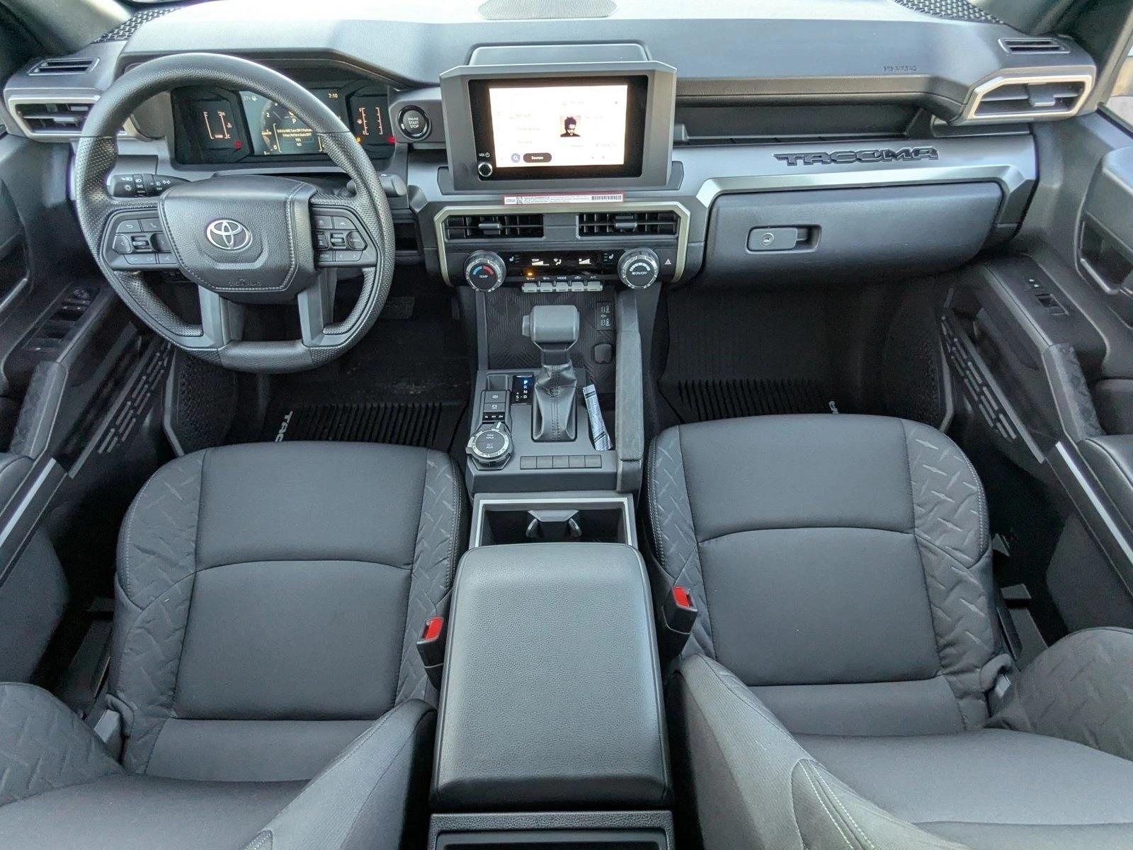 2026 Toyota Tacoma SR5 - Photo 15