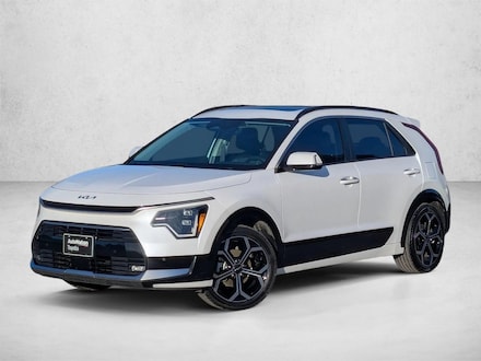 2023 Kia Niro SX Touring SUV