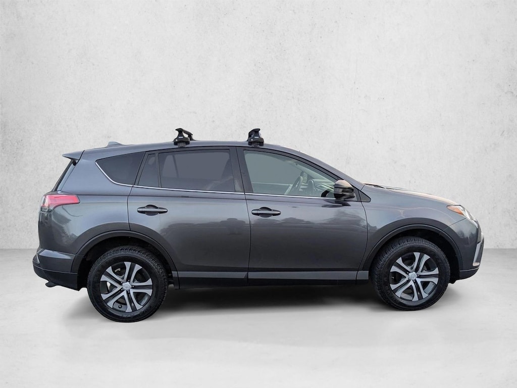 Used 2018 Toyota RAV4 LE SUV