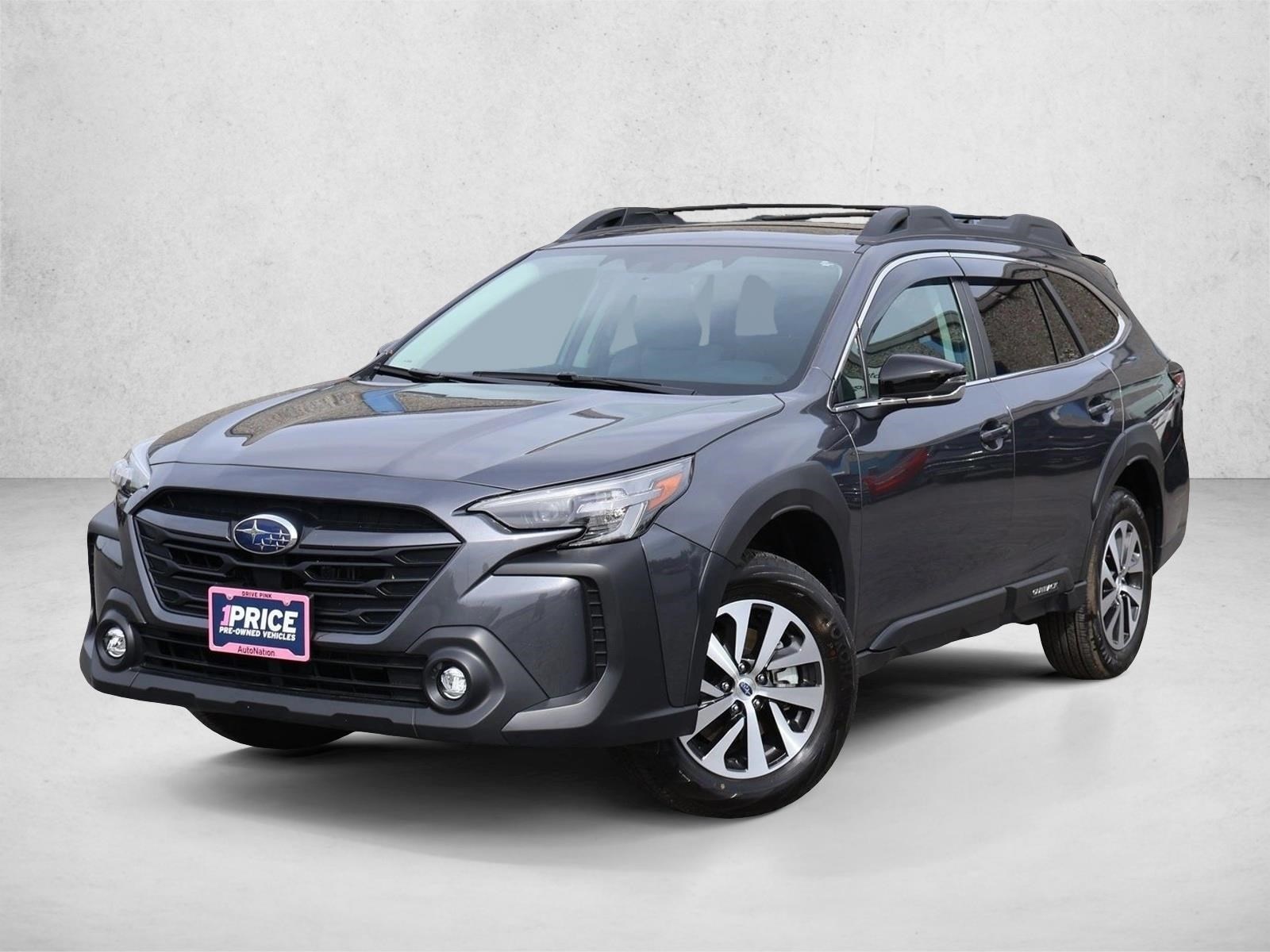 2025 Subaru Outback Premium's photo
