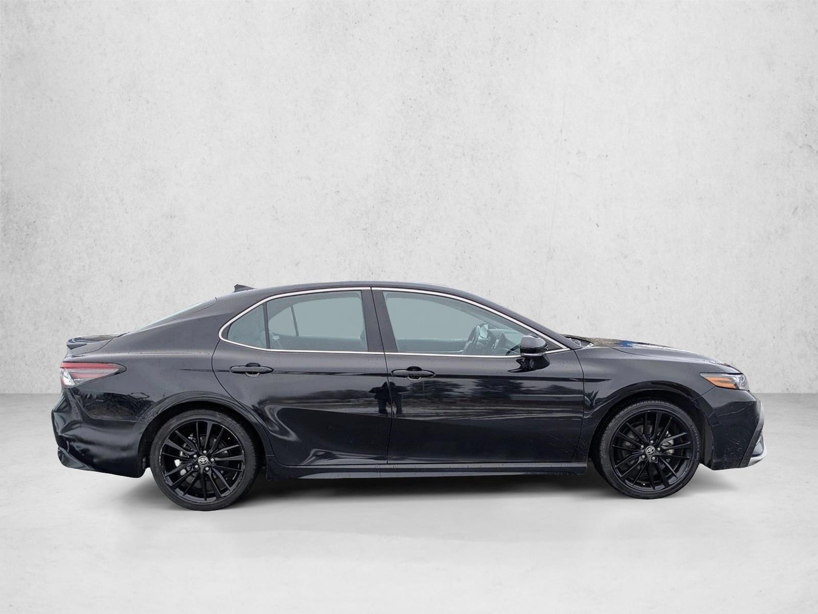 2023 Toyota Camry XSE photo 3