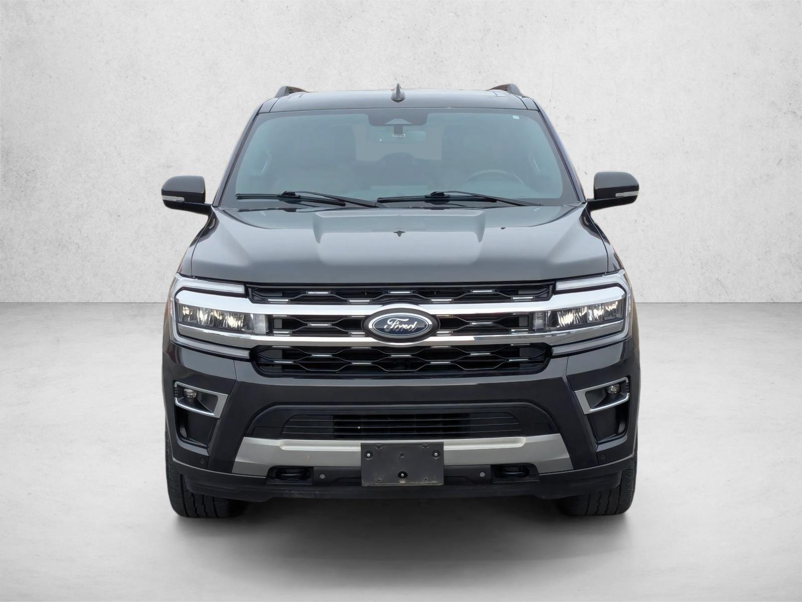 2022 Ford Expedition MAX Limited photo 2