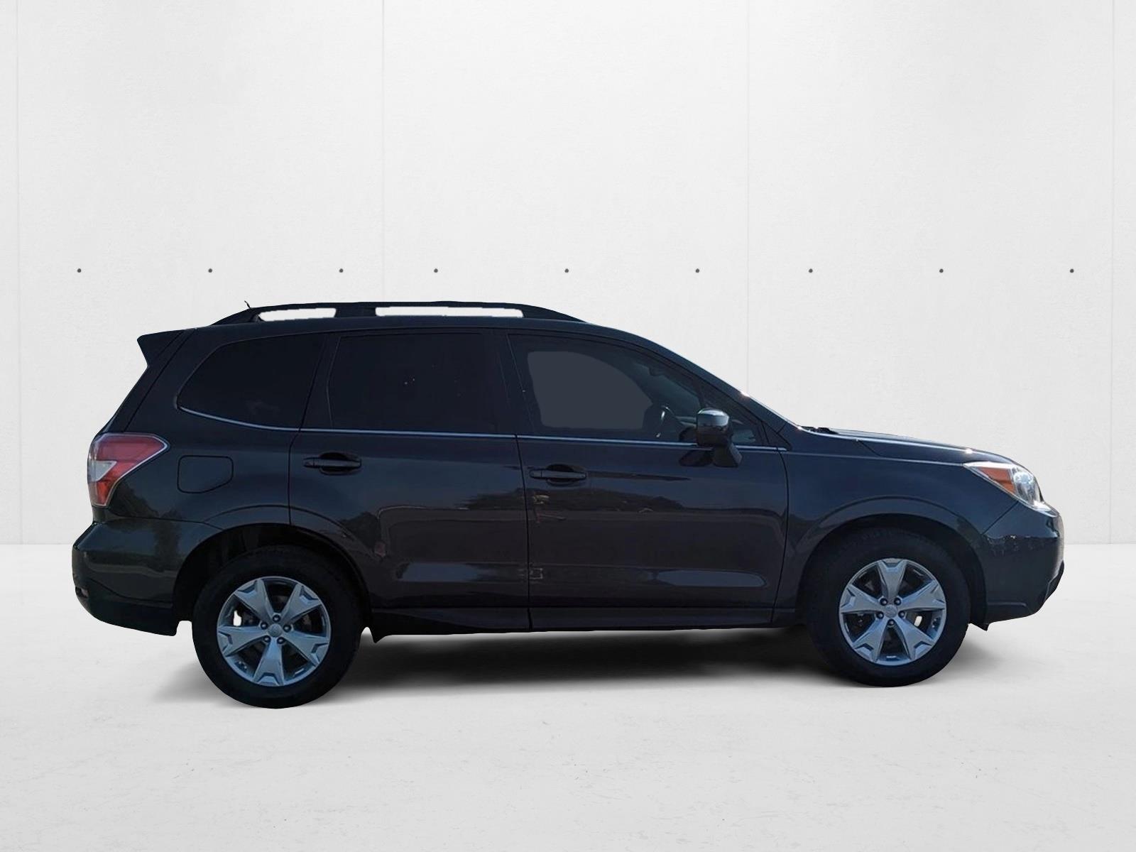2015 Subaru Forester 2.5i Limited photo 3