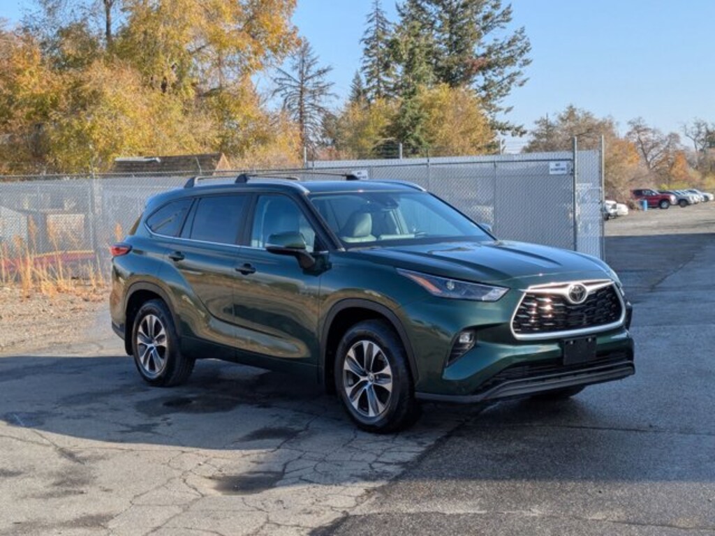 Used 2023 Toyota Highlander XLE SUV
