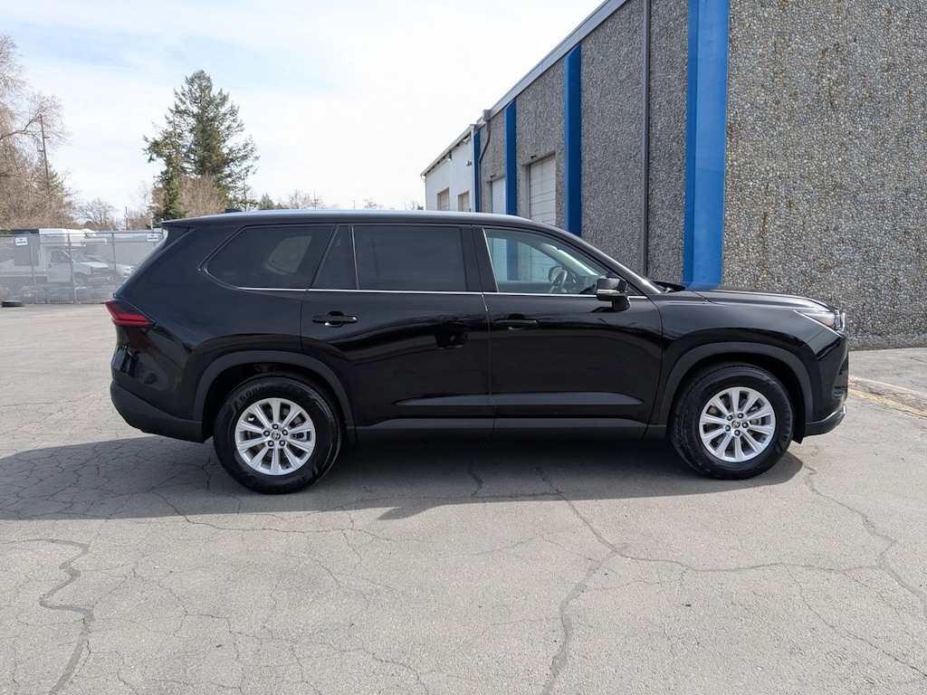 Used 2025 Toyota Grand Highlander XLE SUV
