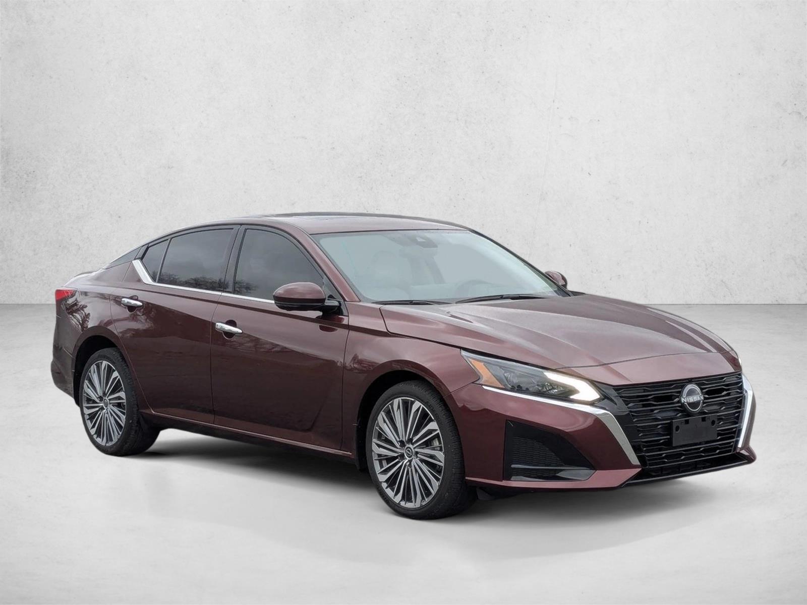 2023 Nissan Altima 2.5 SL photo 3