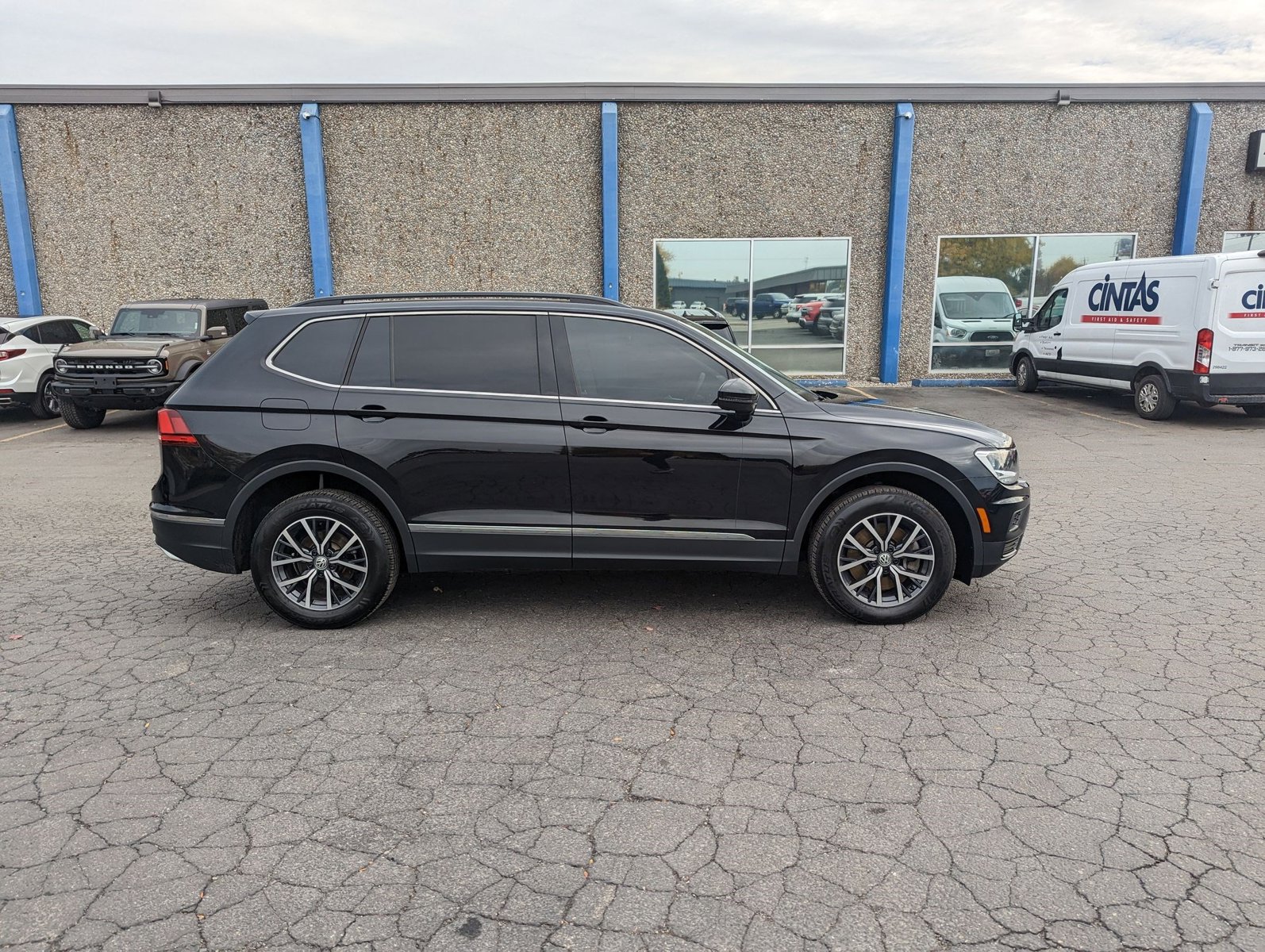 2020 Volkswagen Tiguan SE photo 4