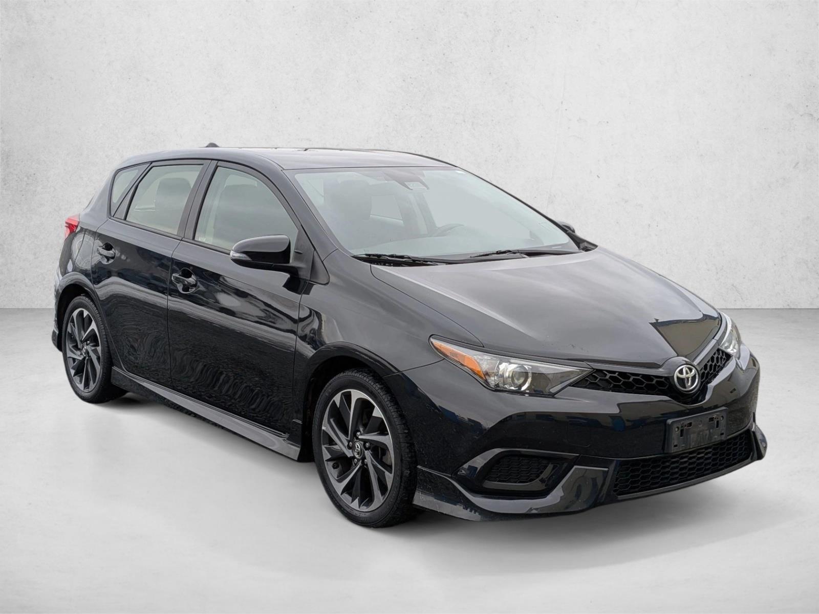 2017 Toyota Corolla iM Base photo 3