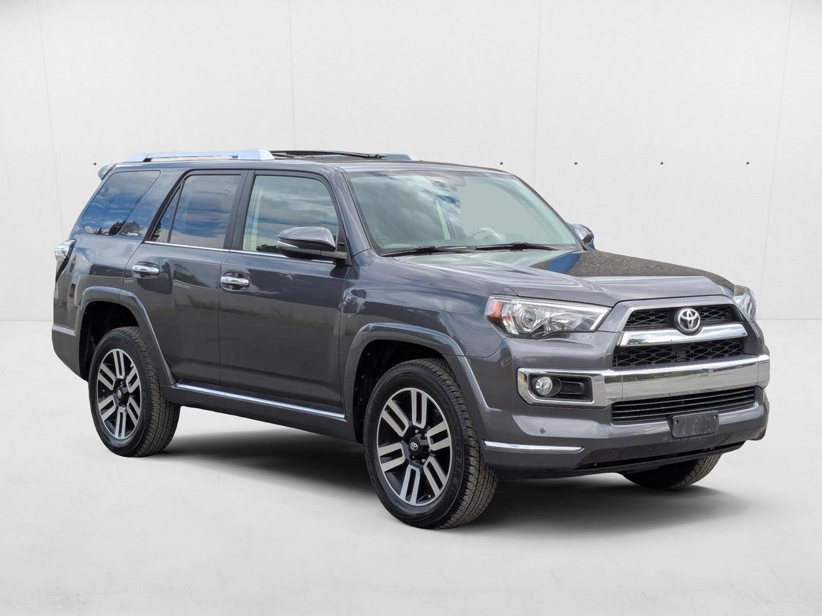 2017 Toyota 4Runner Limited photo 3