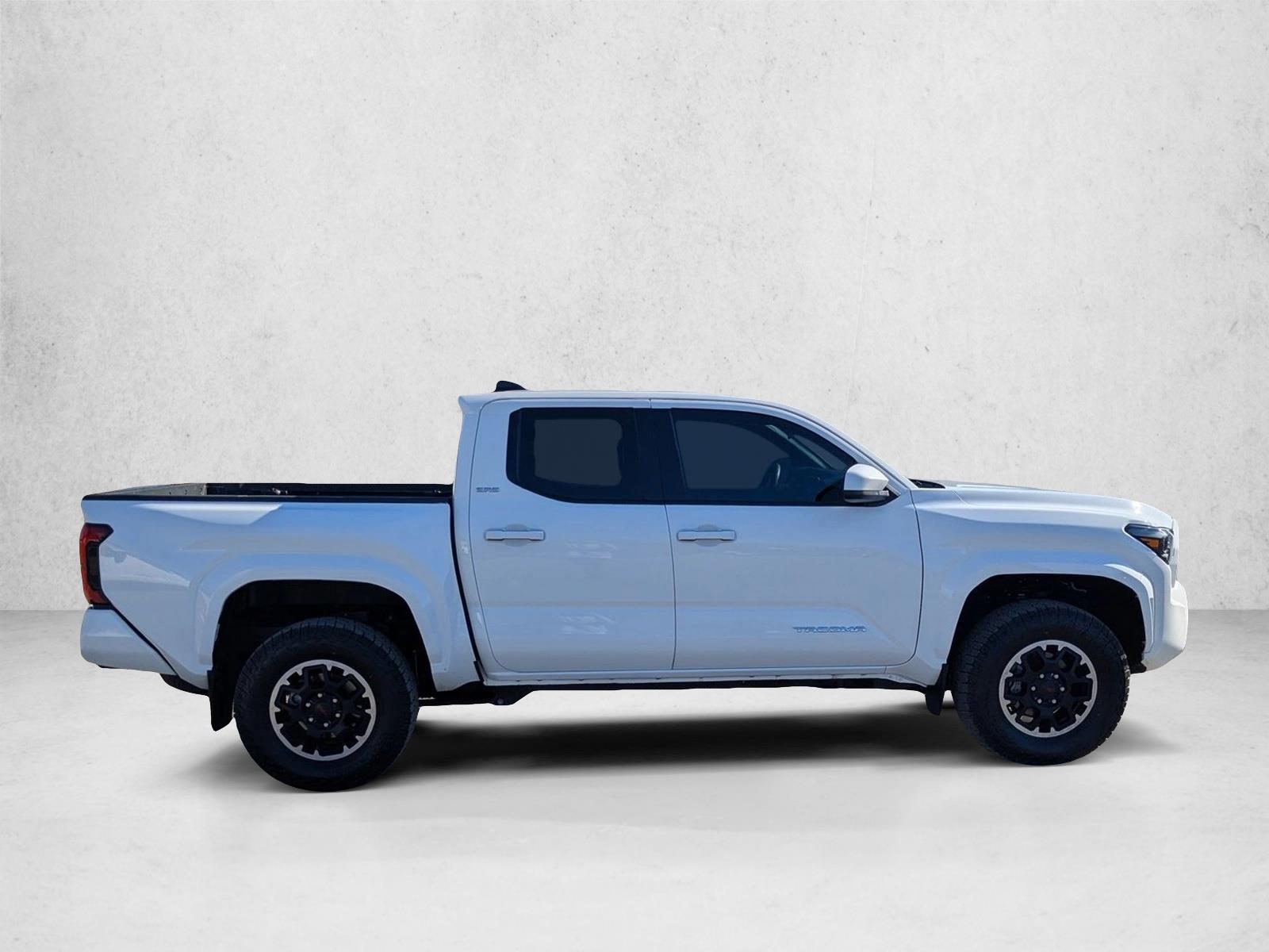 2024 Toyota Tacoma SR5 Double Cab photo 4