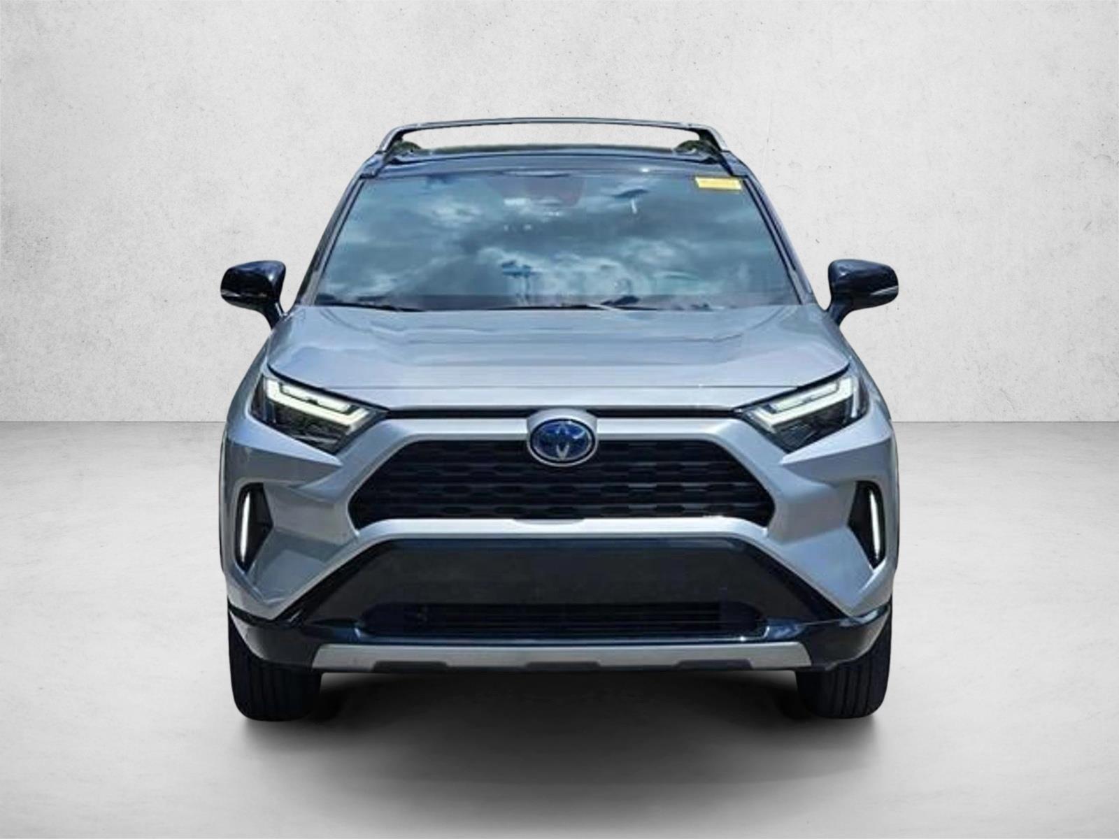 2023 Toyota RAV4 Hybrid XSE photo 2