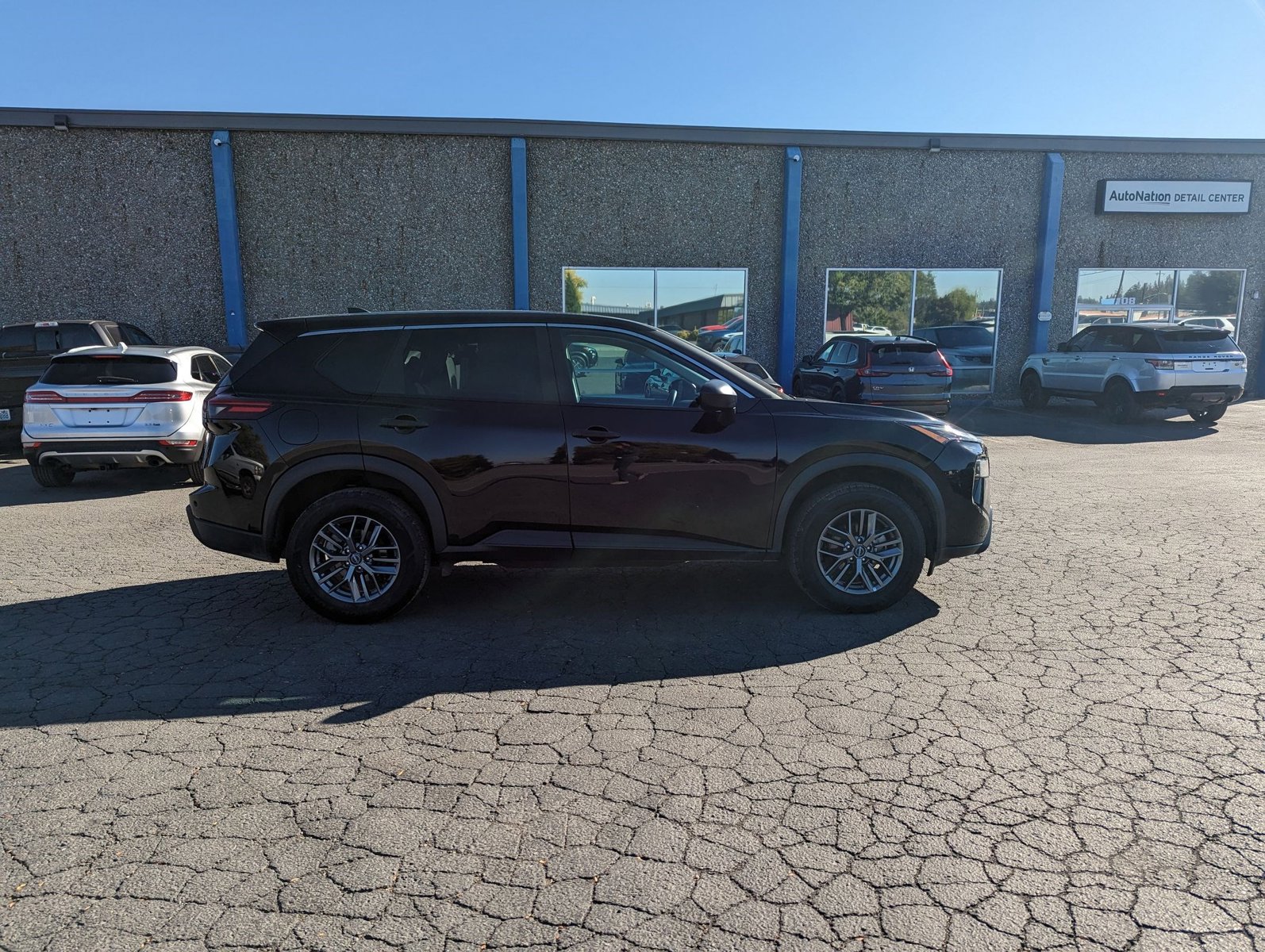 2024 Nissan Rogue S photo 2