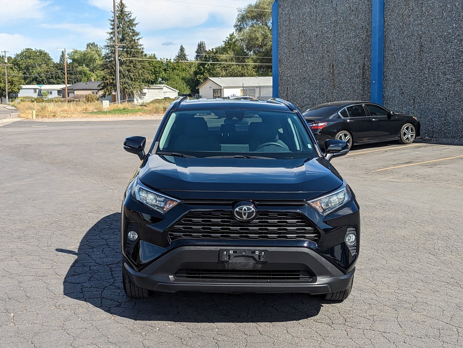 Used 2021 Toyota RAV4 XLE with VIN 2T3P1RFVXMW218130 for sale in Spokane, WA