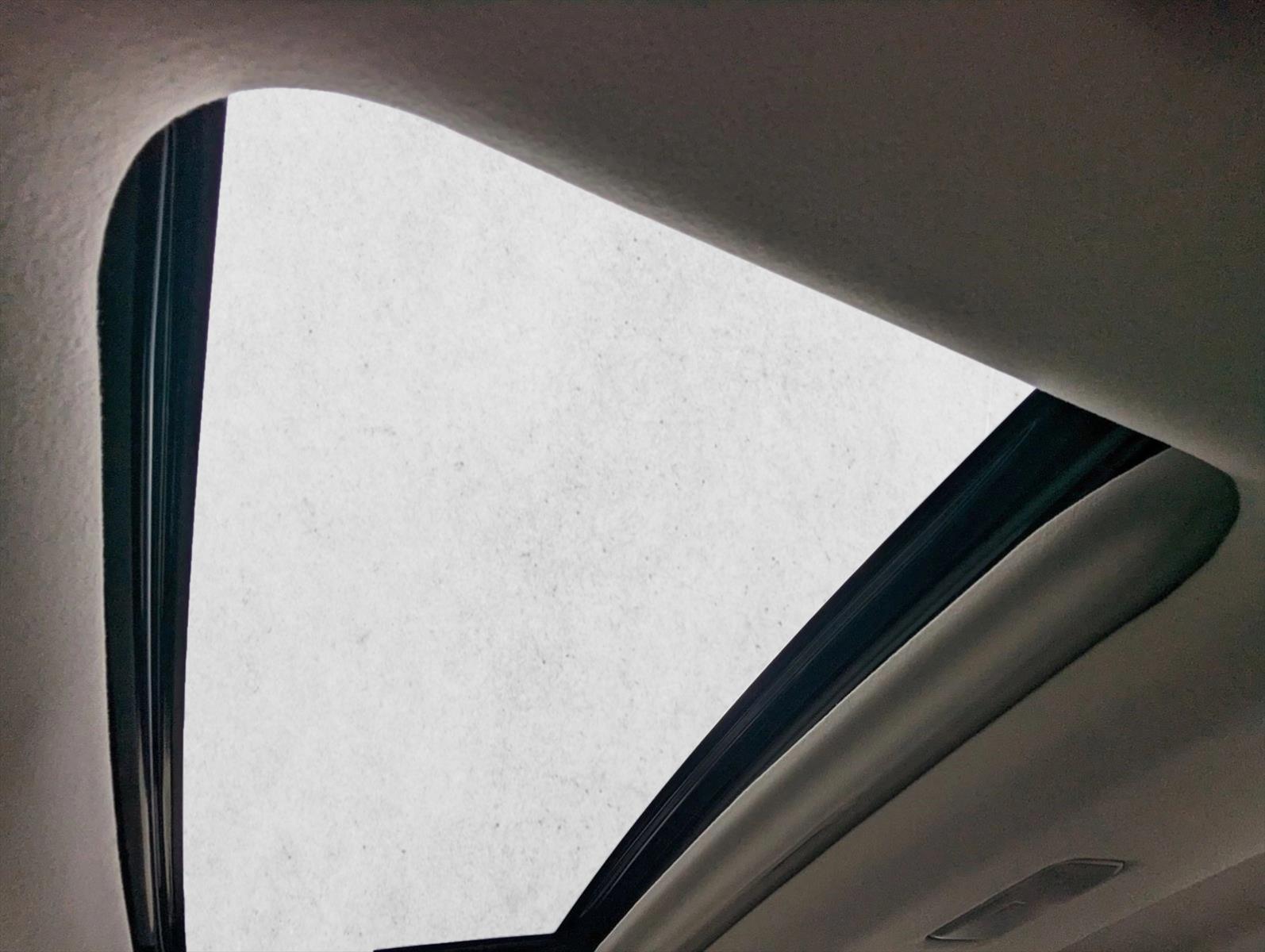 2026 Toyota Corolla XLE - Photo 15