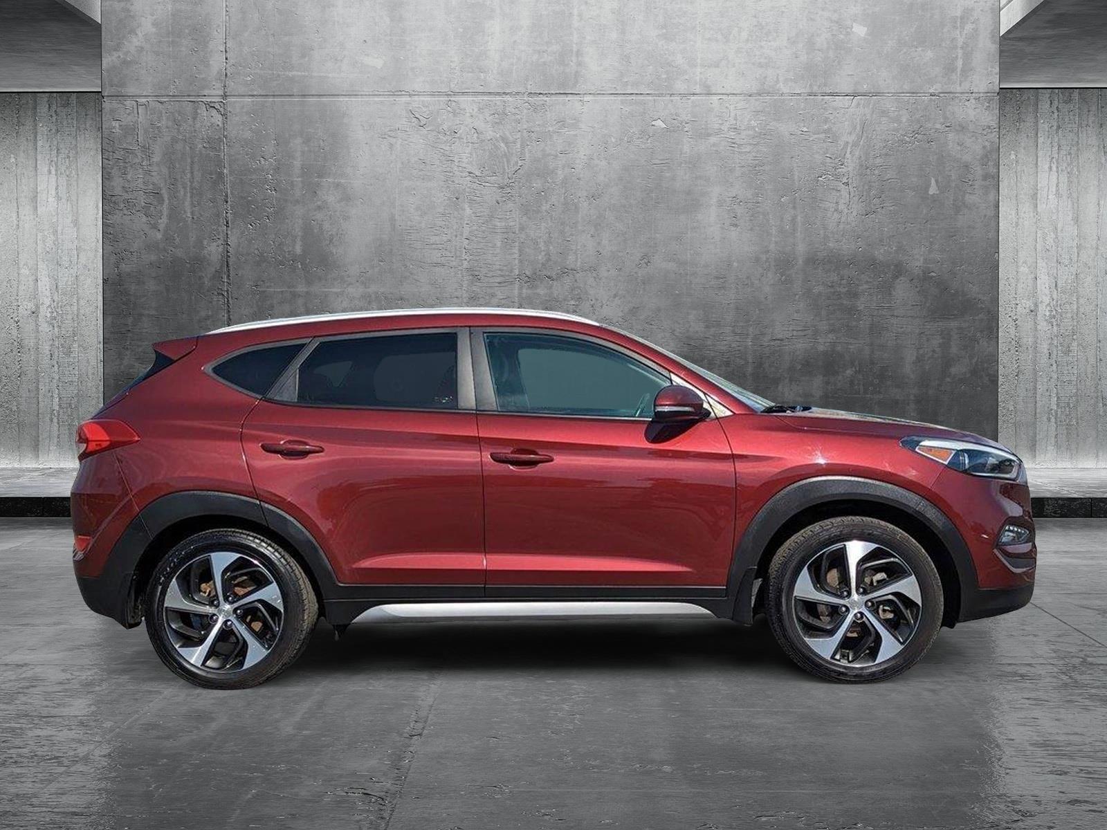 2017 Hyundai Tucson Sport photo 4