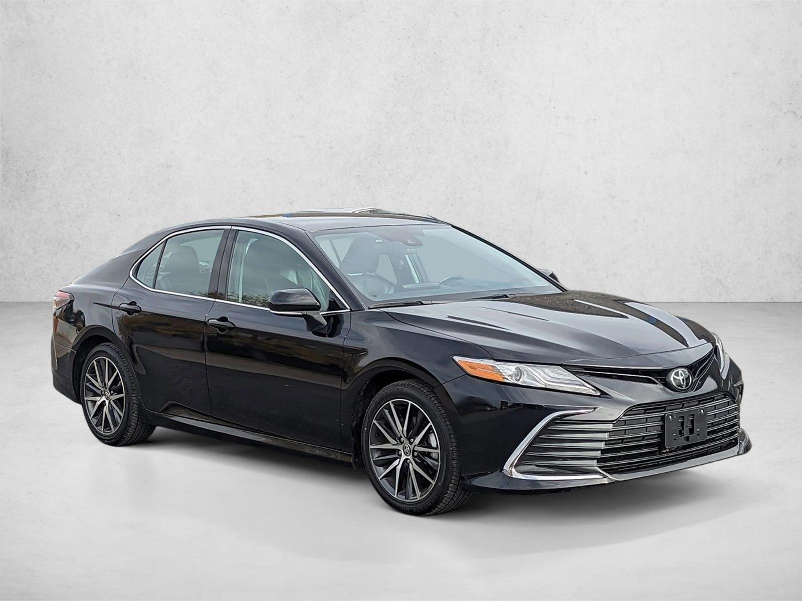 2024 Toyota Camry XLE photo 3