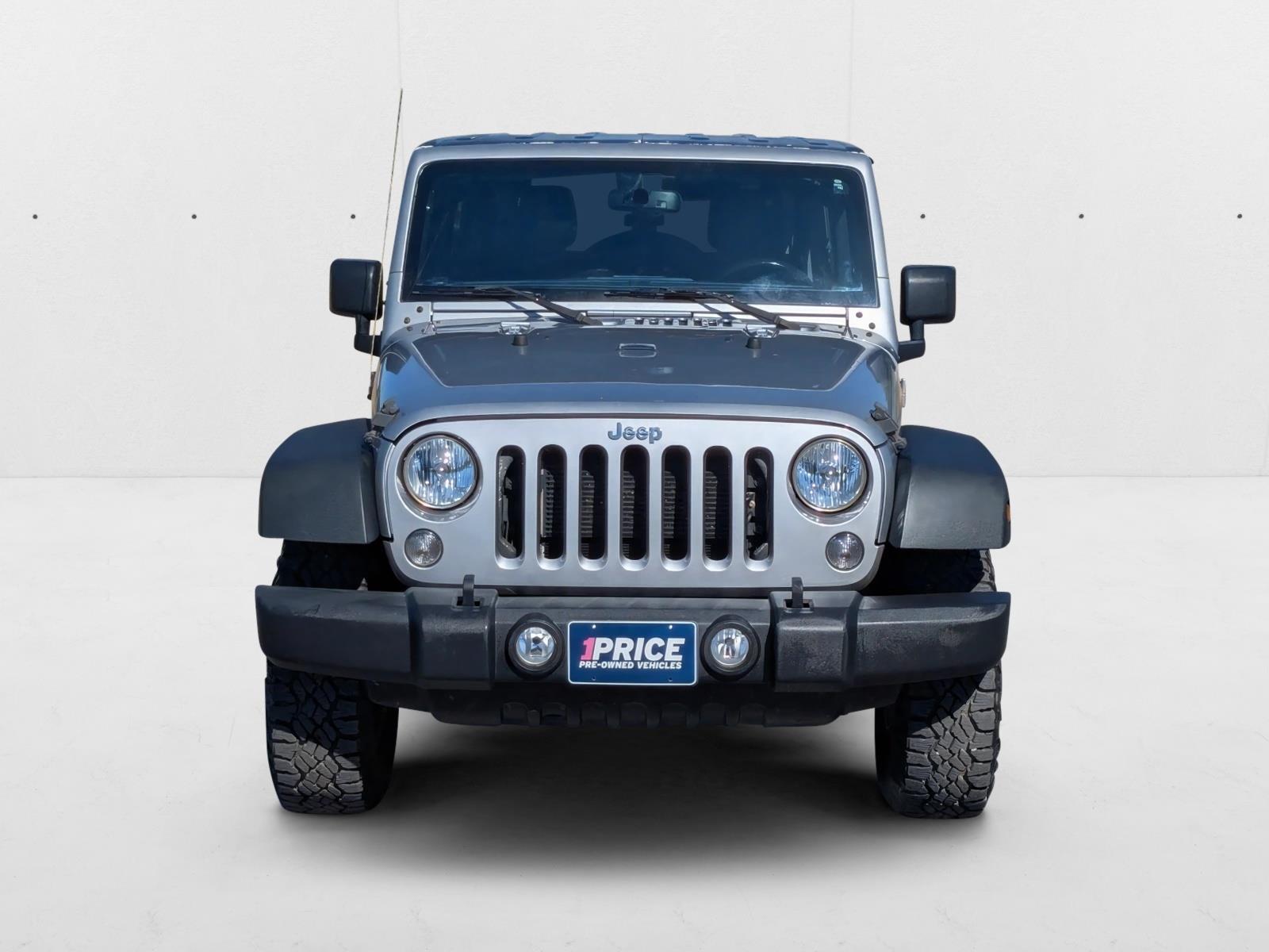 2015 Jeep Wrangler Unlimited Sport photo 2