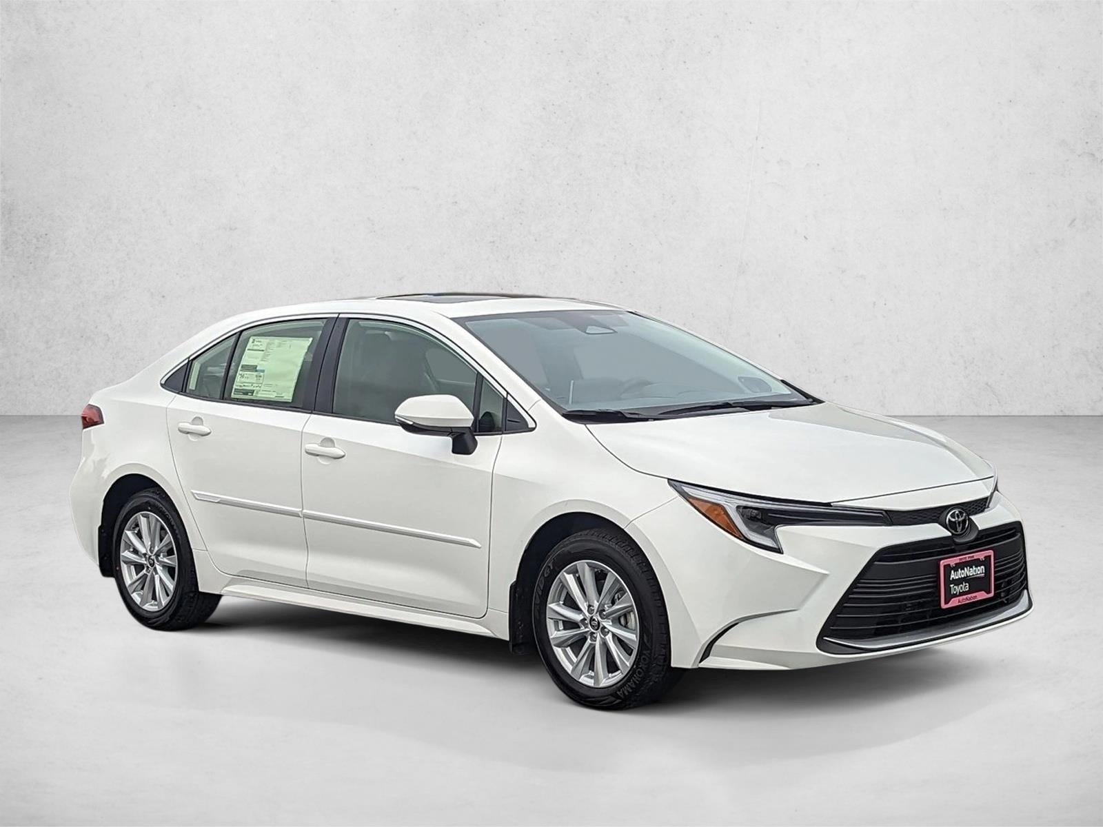 2026 Toyota Corolla XLE - Photo 6