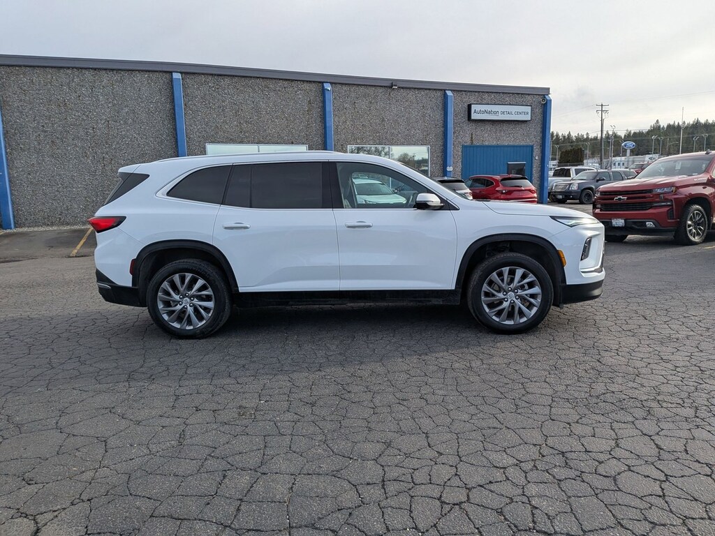 Used 2025 Buick Enclave Preferred SUV