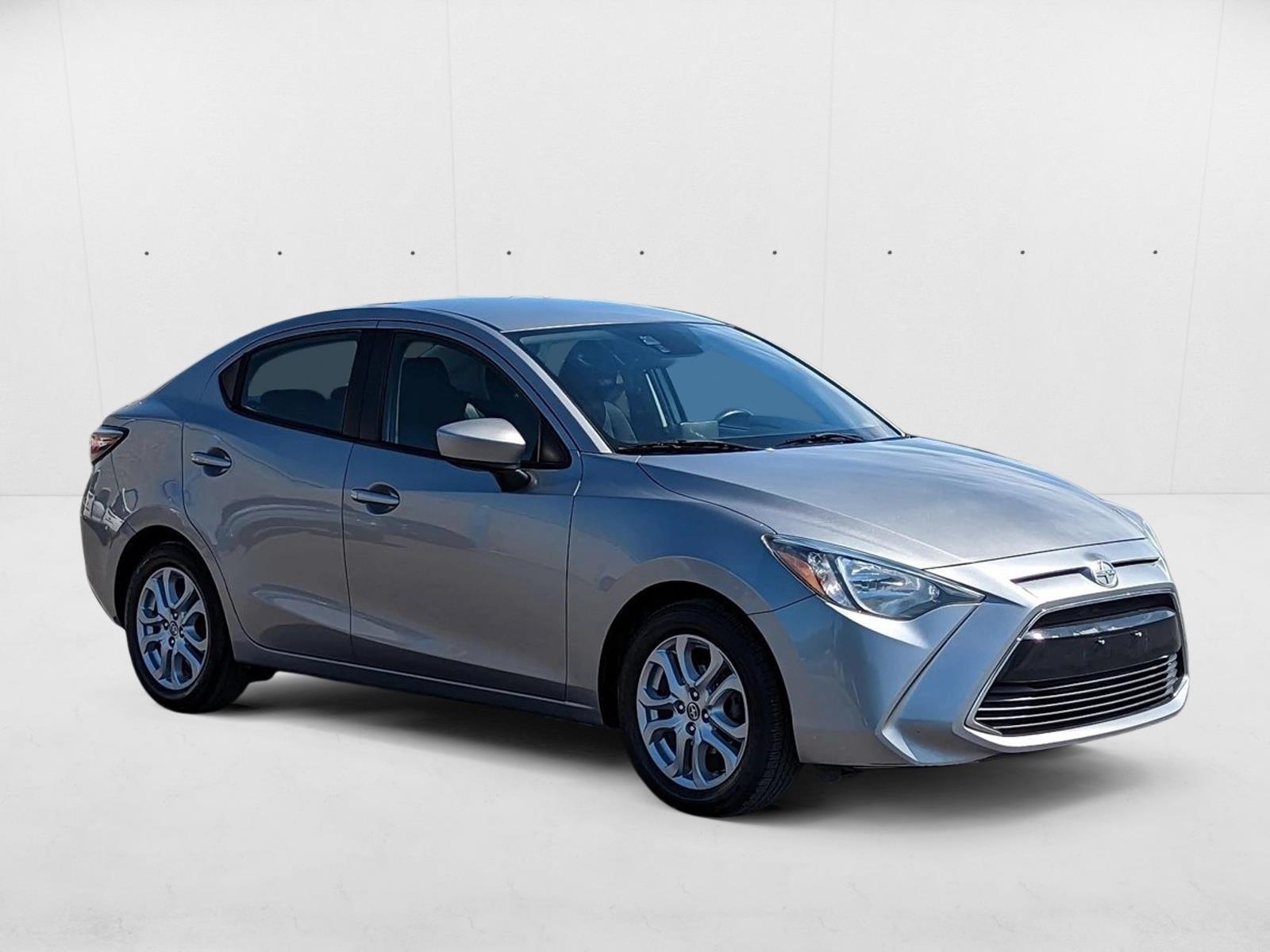 2016 Scion iA photo 3