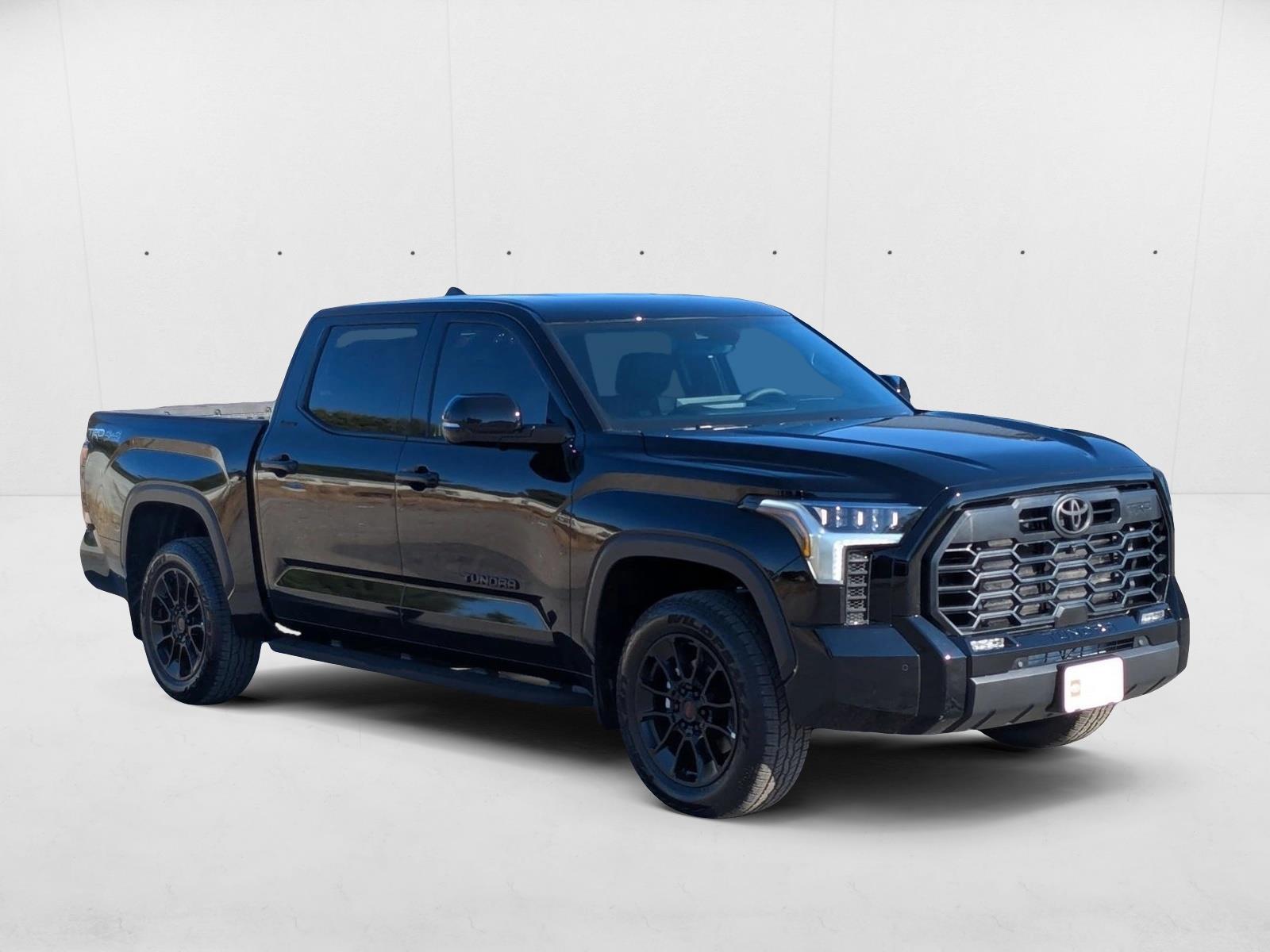 2025 Toyota Tundra Limited photo 3