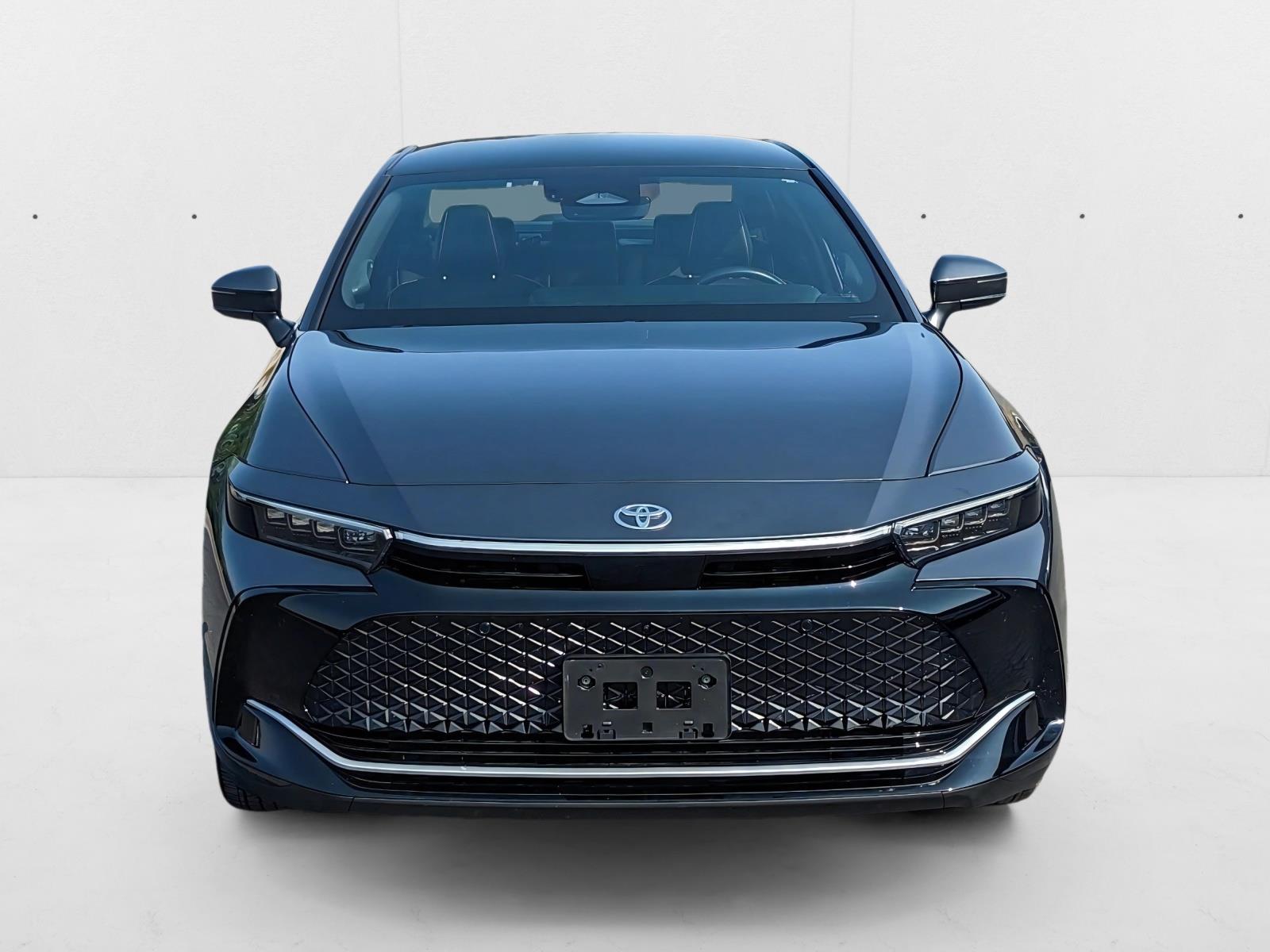 2023 Toyota Crown Limited photo 2