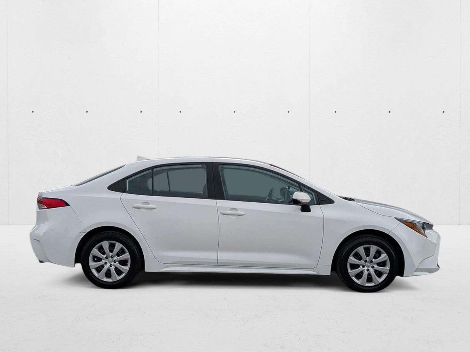 2022 Toyota Corolla LE photo 4