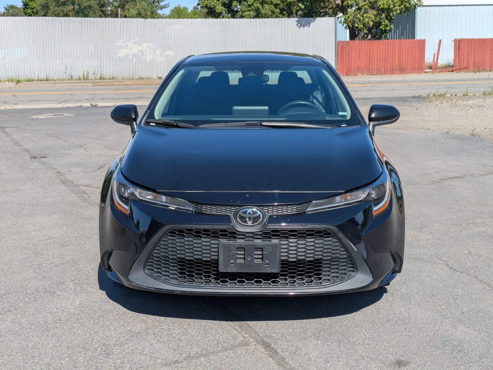 Used 2022 Toyota Corolla LE with VIN 5YFEPMAE6NP344464 for sale in Northfield, Minnesota