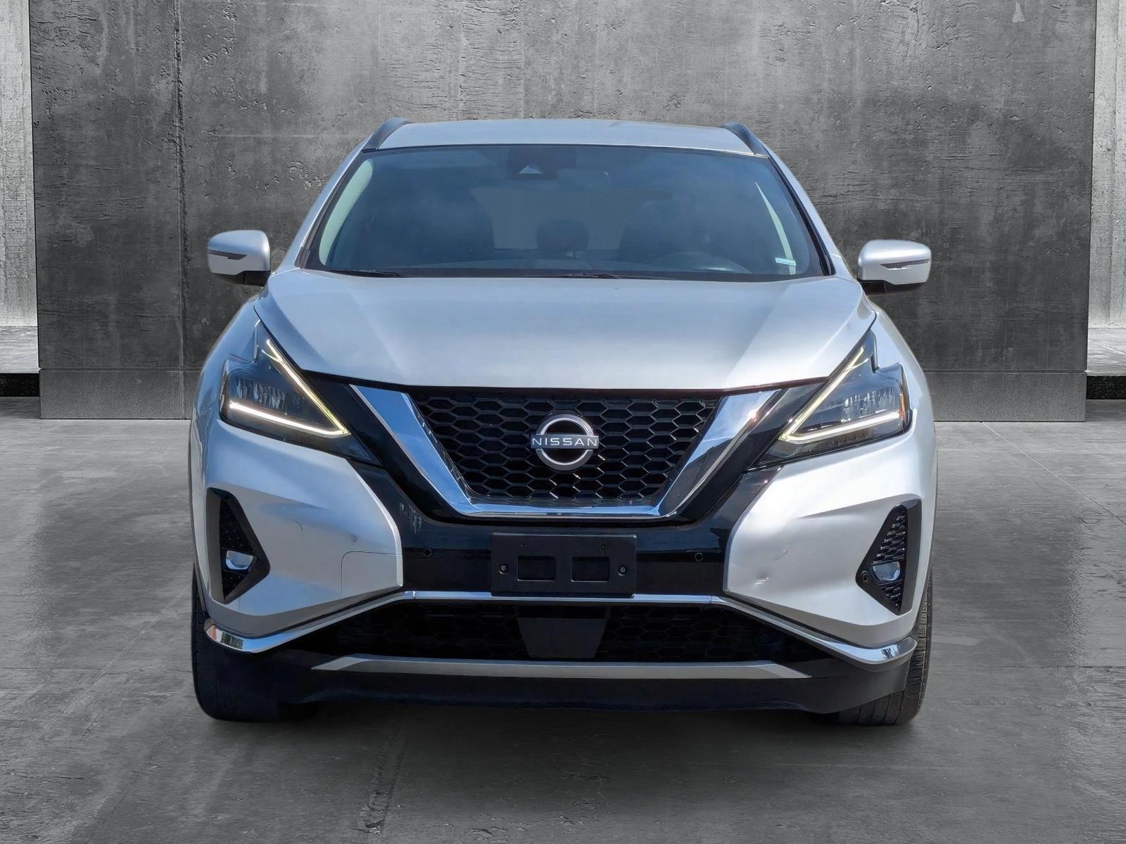 2023 Nissan Murano SV photo 2
