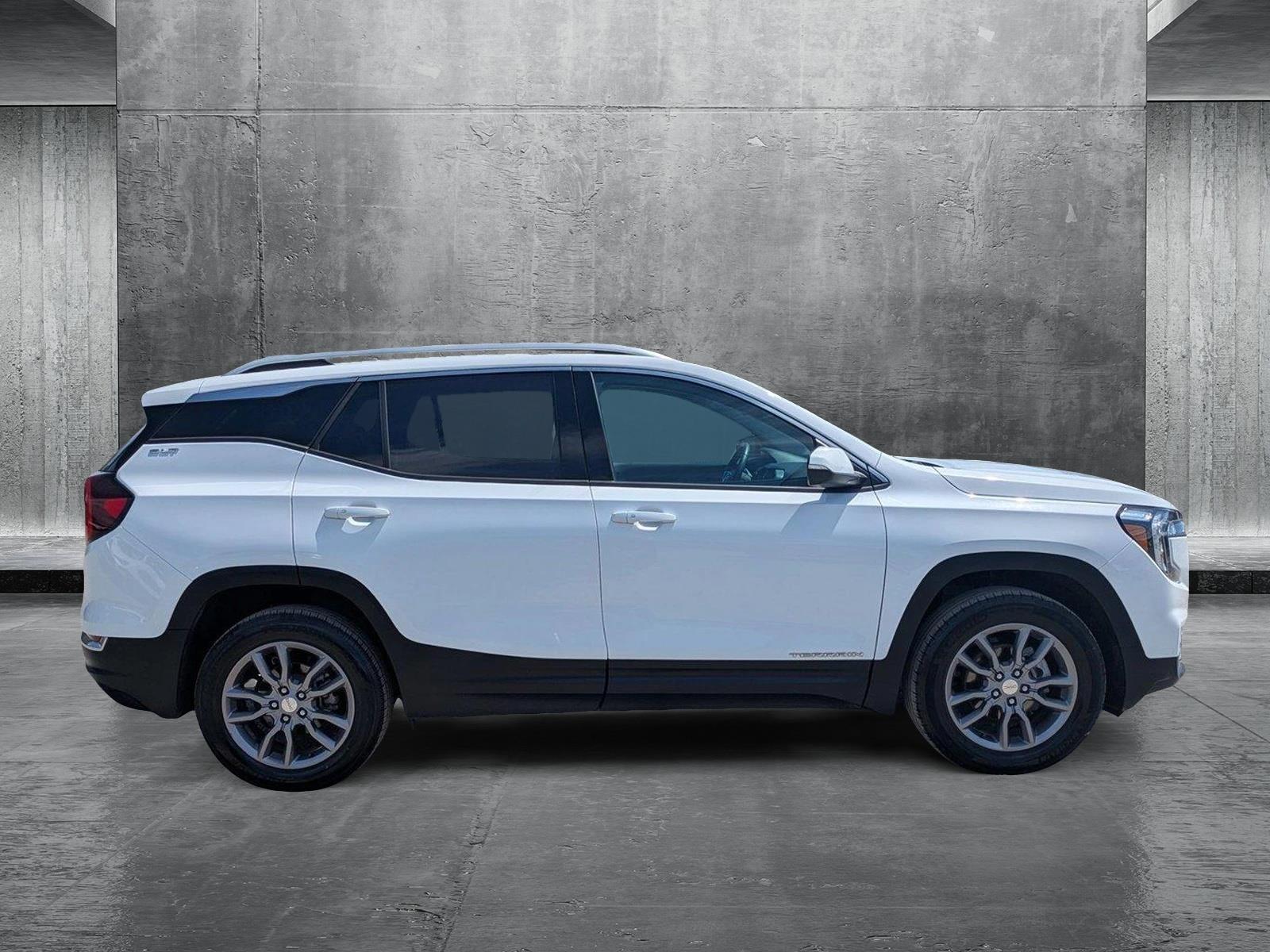 2024 Gmc Terrain SLT photo 4