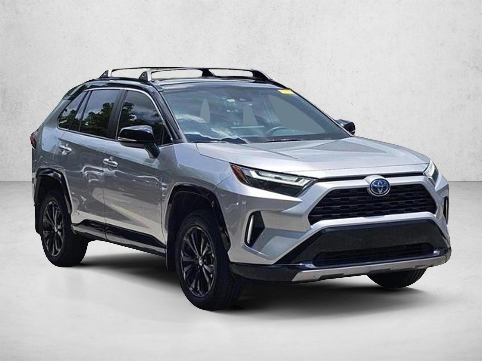 2023 Toyota RAV4 Hybrid XSE photo 3