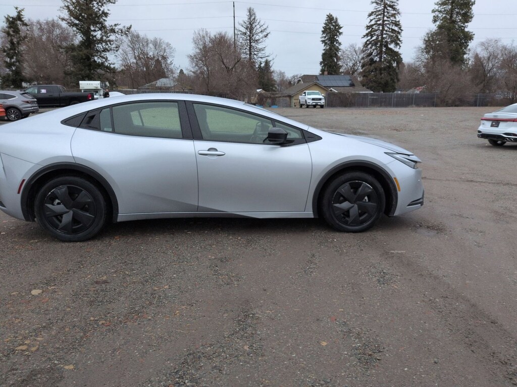 Used 2025 Toyota Prius LE Hatchback