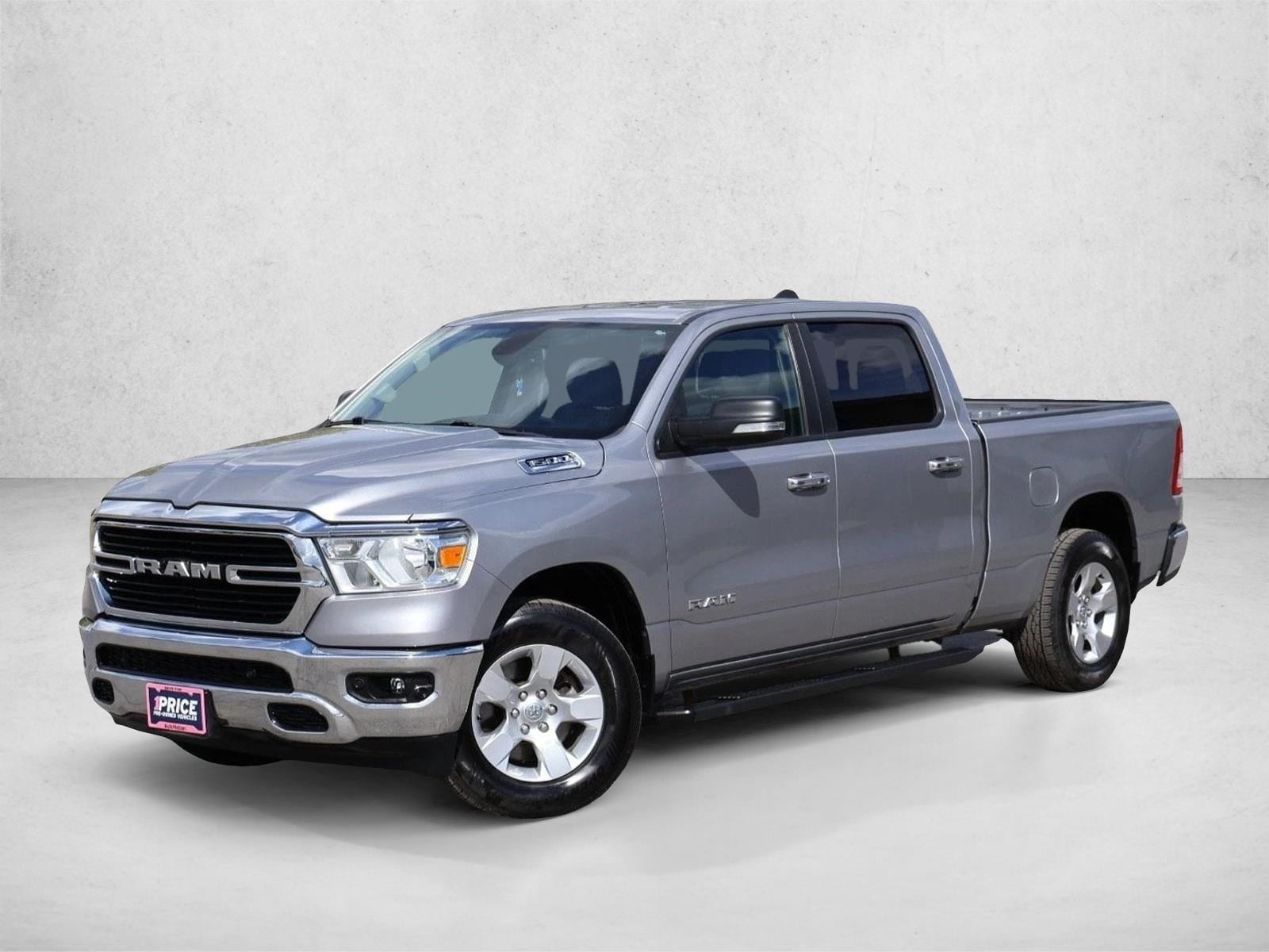 2019 RAM 1500 Big Horn/Lone Star 4x4 Crew Cab 6'4's photo