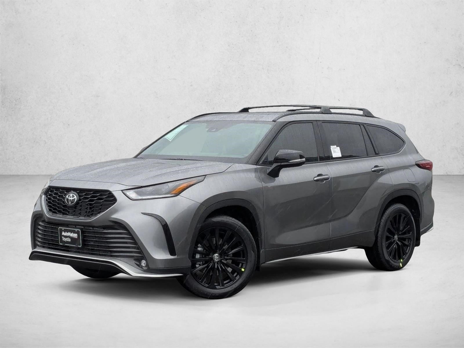 2026 Toyota Highlander XSE's photo