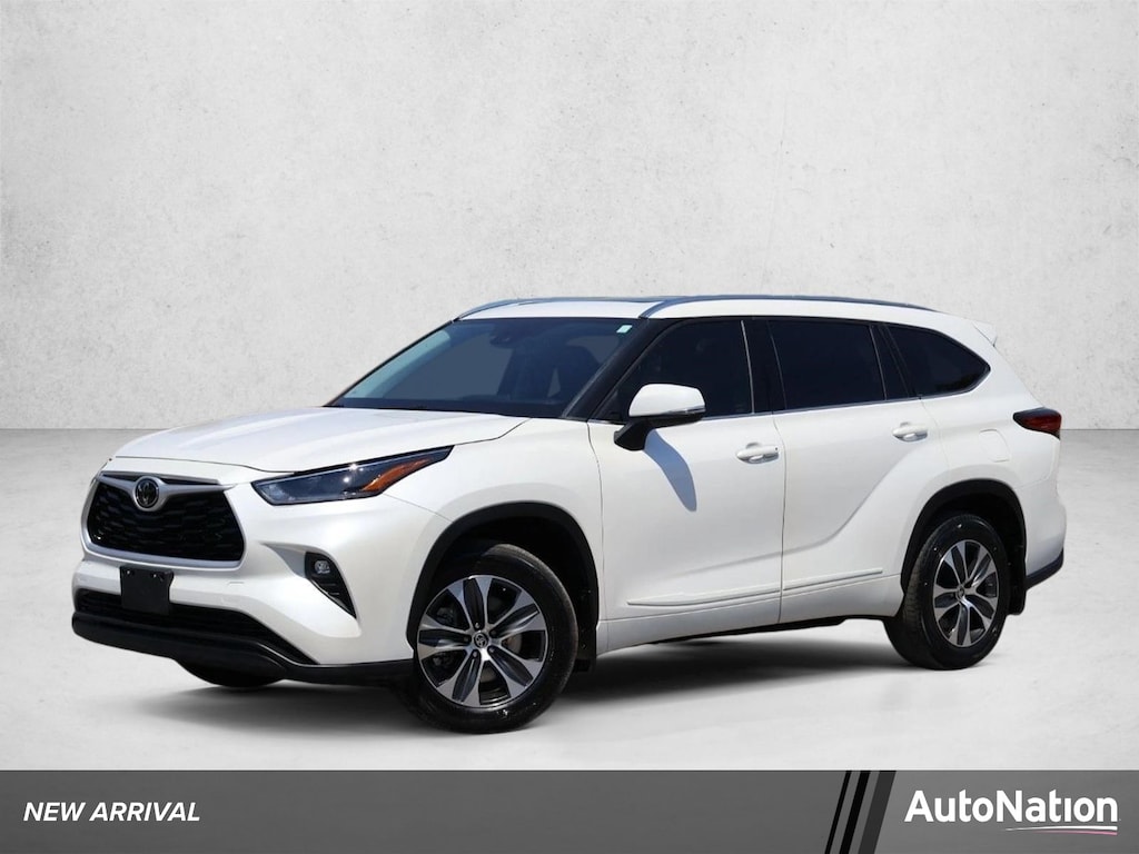 Used 2021 Toyota Highlander XLE SUV