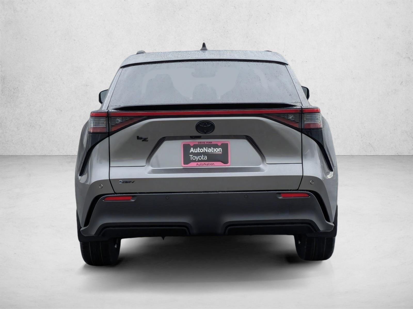 2026 Toyota bZ XLE - Photo 7