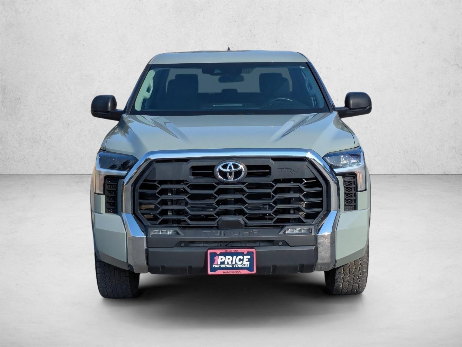 2023 Toyota Tundra SR5 CrewMax photo 2