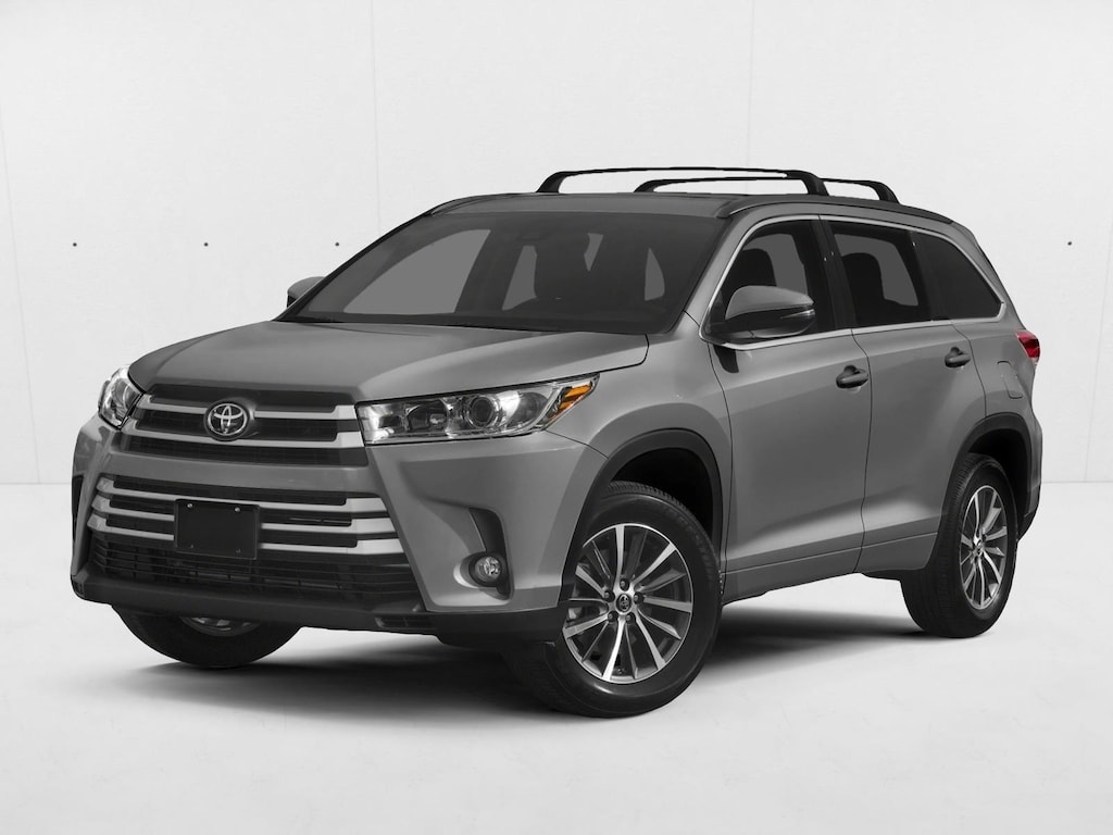 Used 2017 Toyota Highlander XLE V6 SUV
