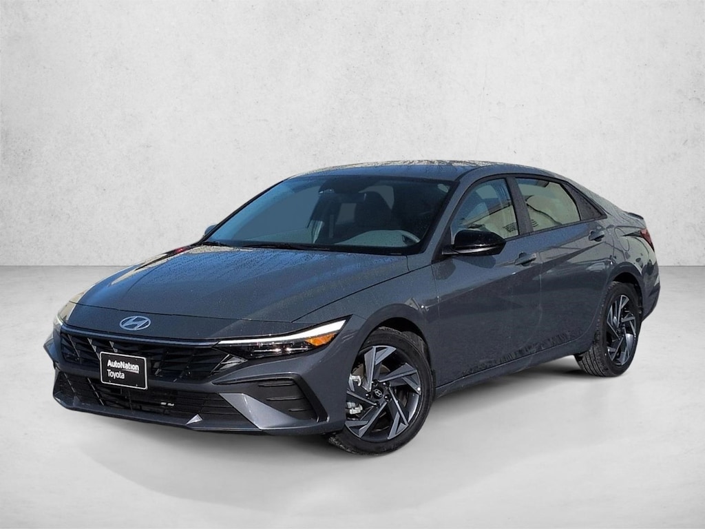 Used 2025 Hyundai Elantra SEL Sport Sedan