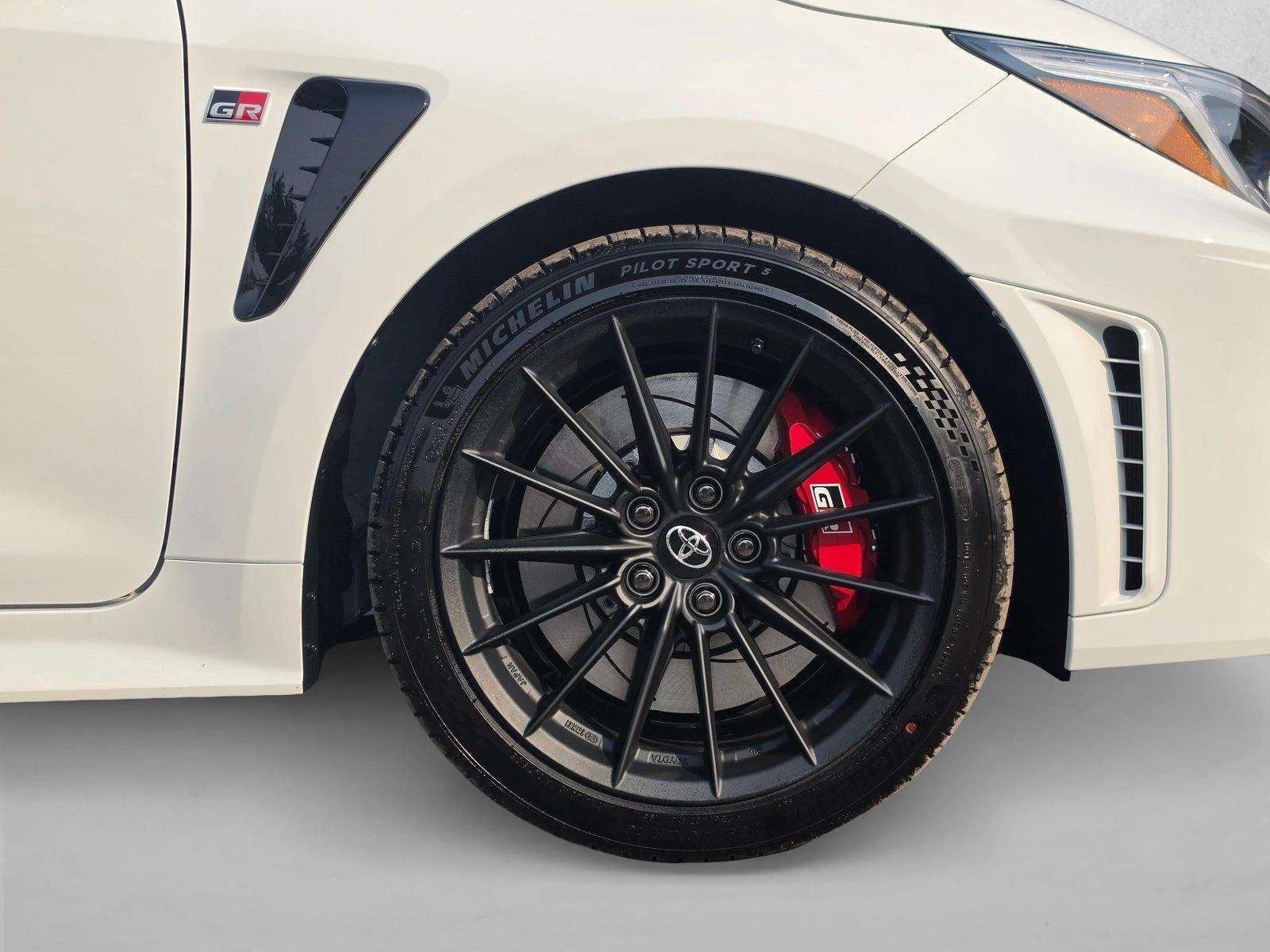 2026 Toyota GR Corolla - Photo 9