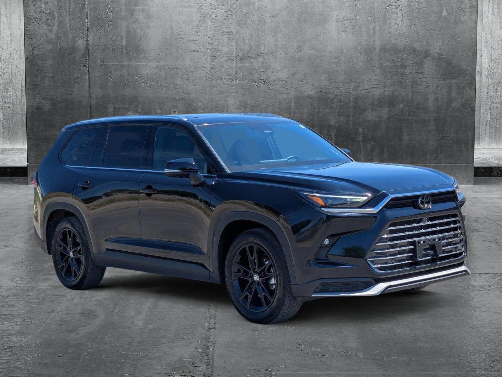 2024 Toyota Highlander Hybrid Platinum photo 3