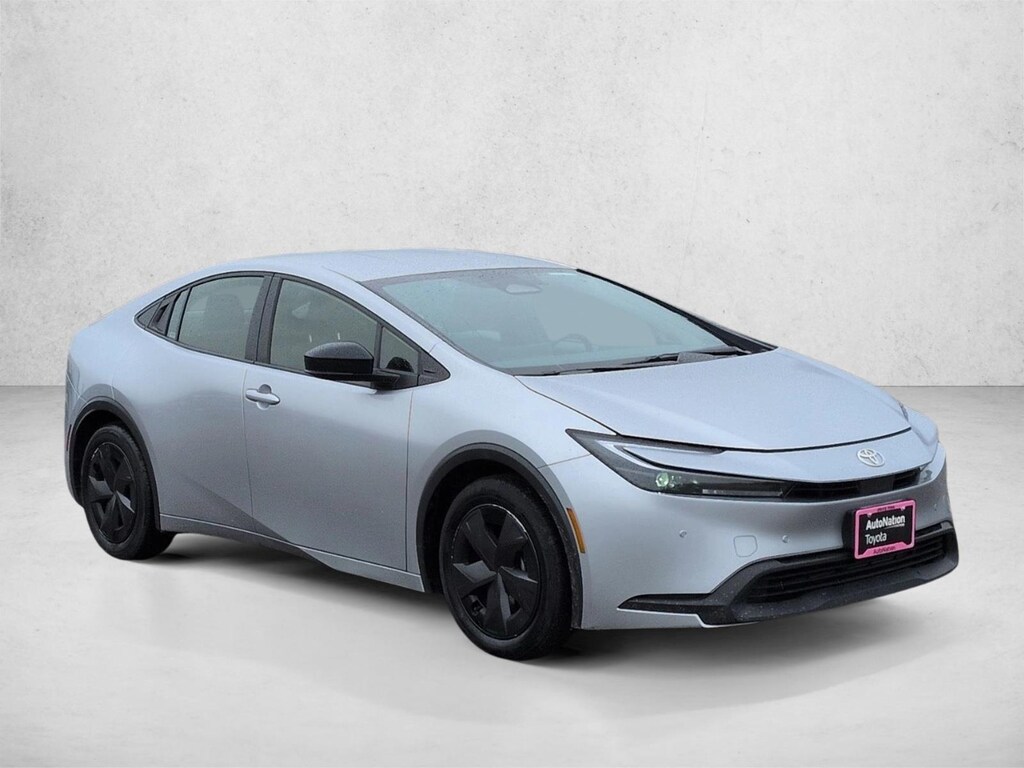 Used 2025 Toyota Prius LE Hatchback