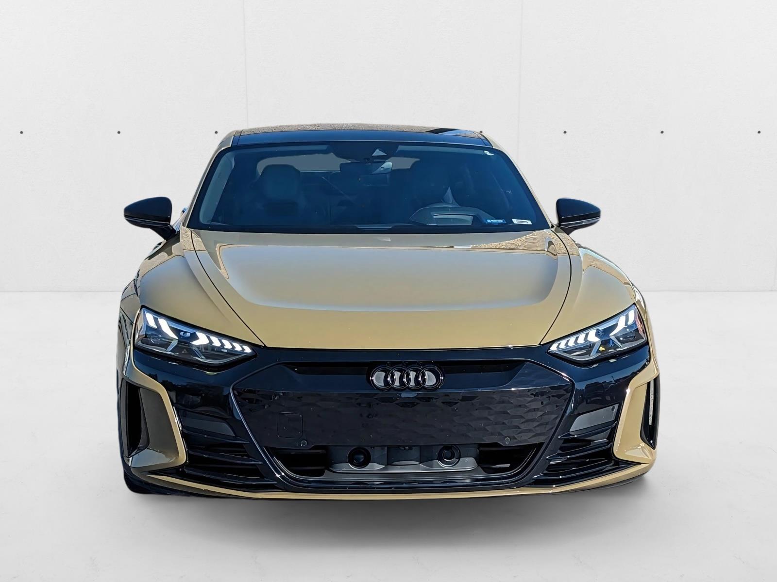 2022 Audi e-tron GT Premium Plus photo 2