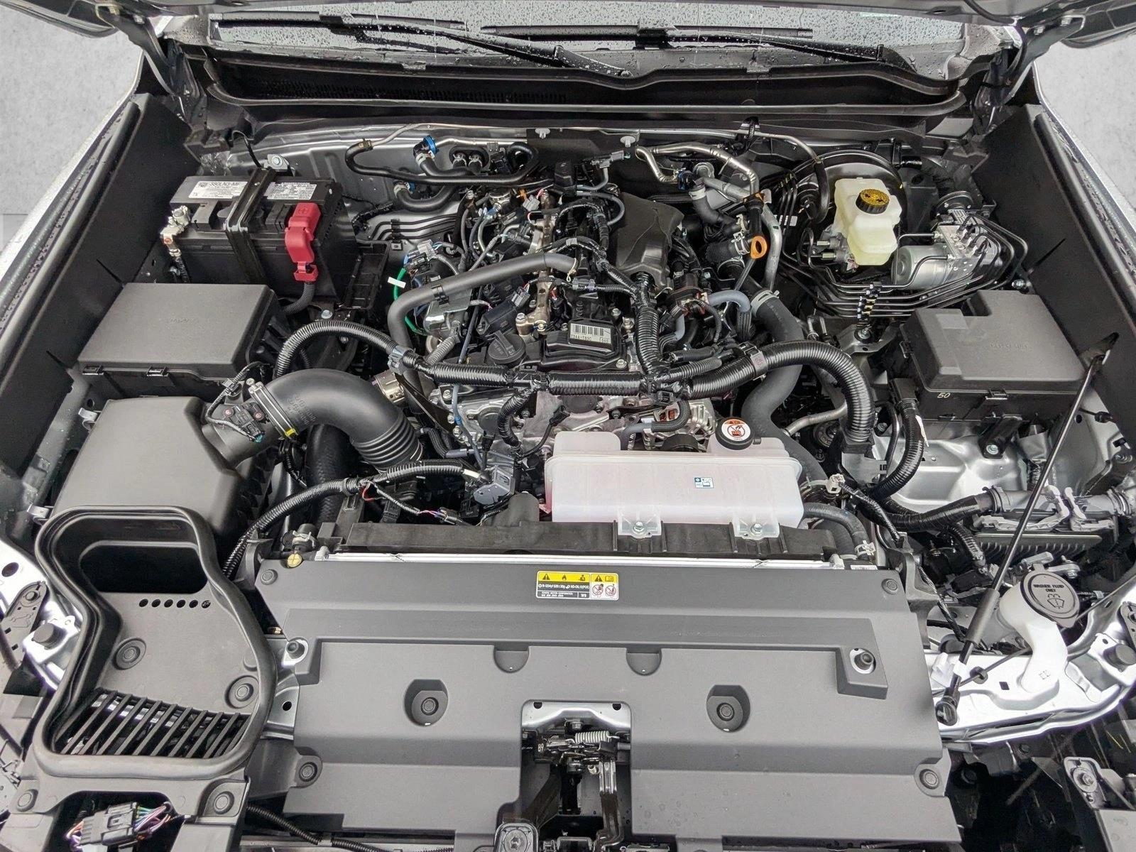 2026 Toyota Tacoma SR5 - Photo 17
