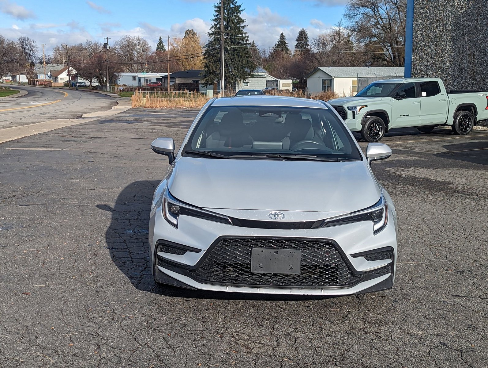 Used 2024 Toyota Corolla SE with VIN 5YFS4MCE9RP188029 for sale in Kansas City