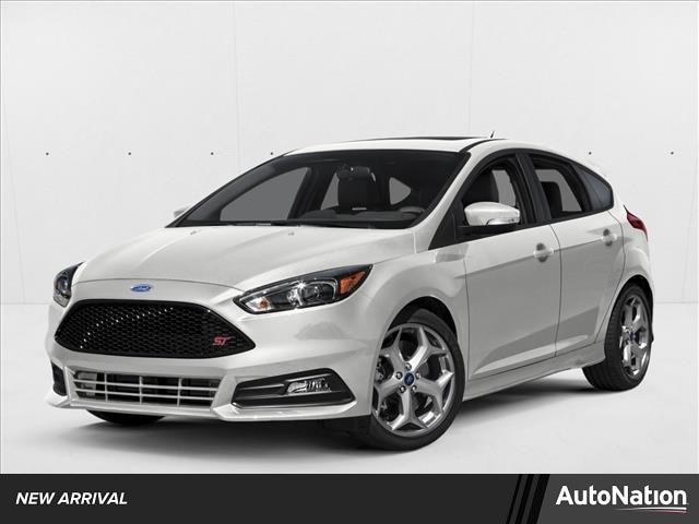 2016 Ford Focus 5 Door Hatch ST's photo