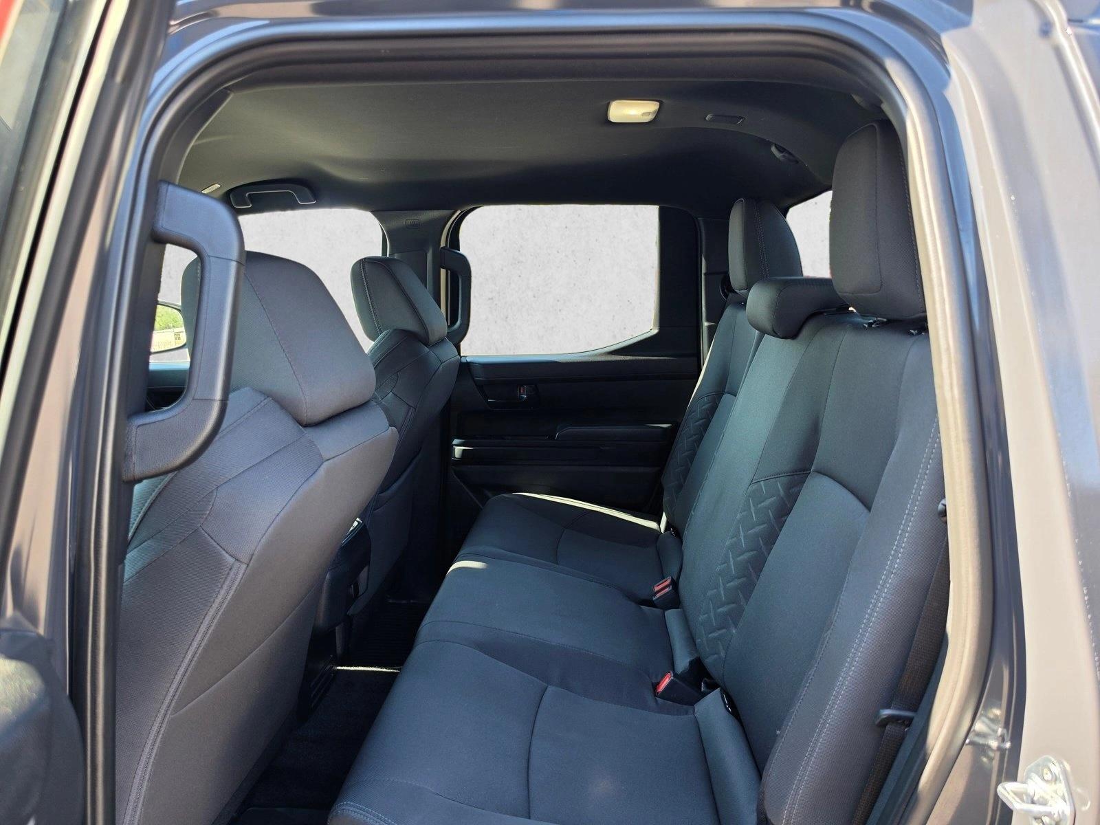 2026 Toyota Tacoma SR5 - Photo 18
