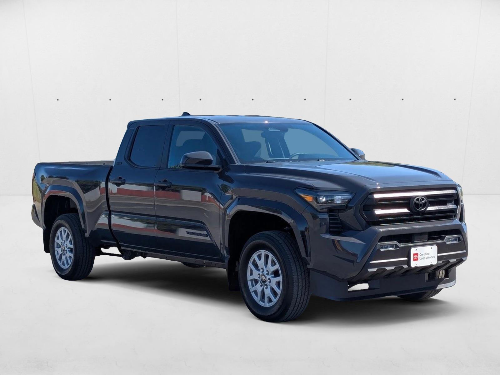 2025 Toyota Tacoma SR5 Double Cab photo 3
