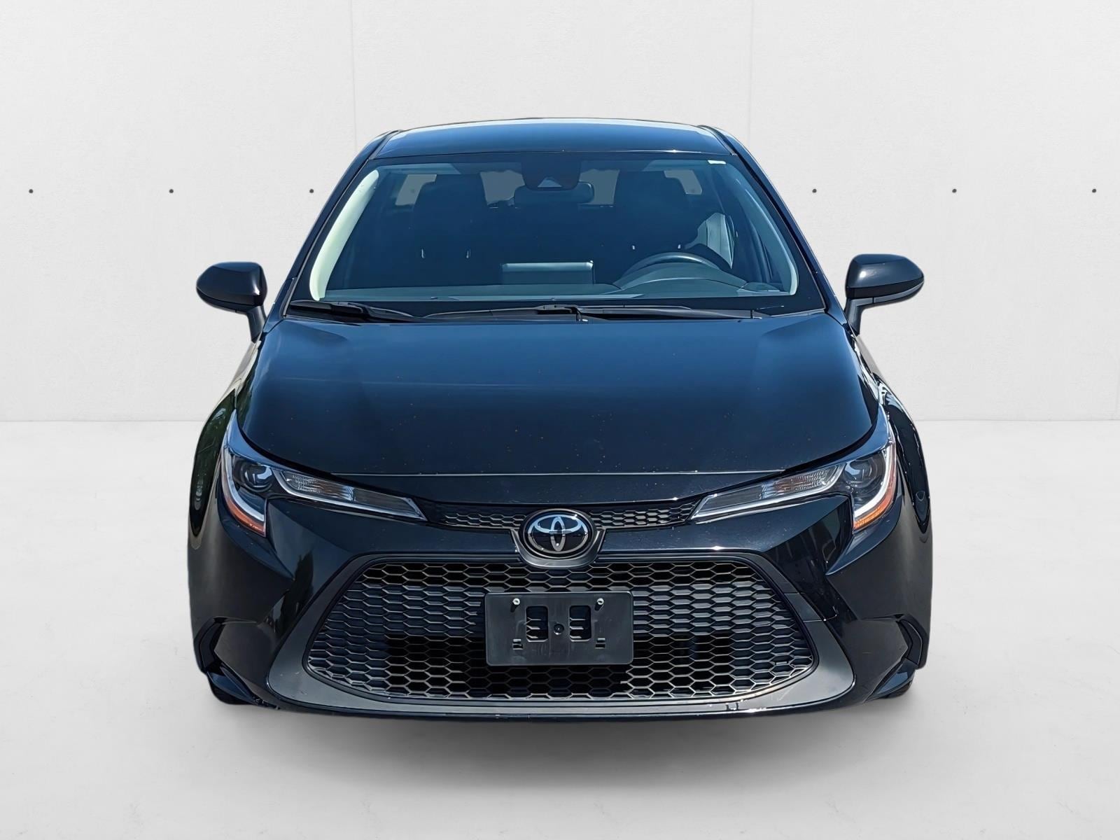 Used 2022 Toyota Corolla LE with VIN JTDEPMAE4NJ220746 for sale in Northfield, Minnesota
