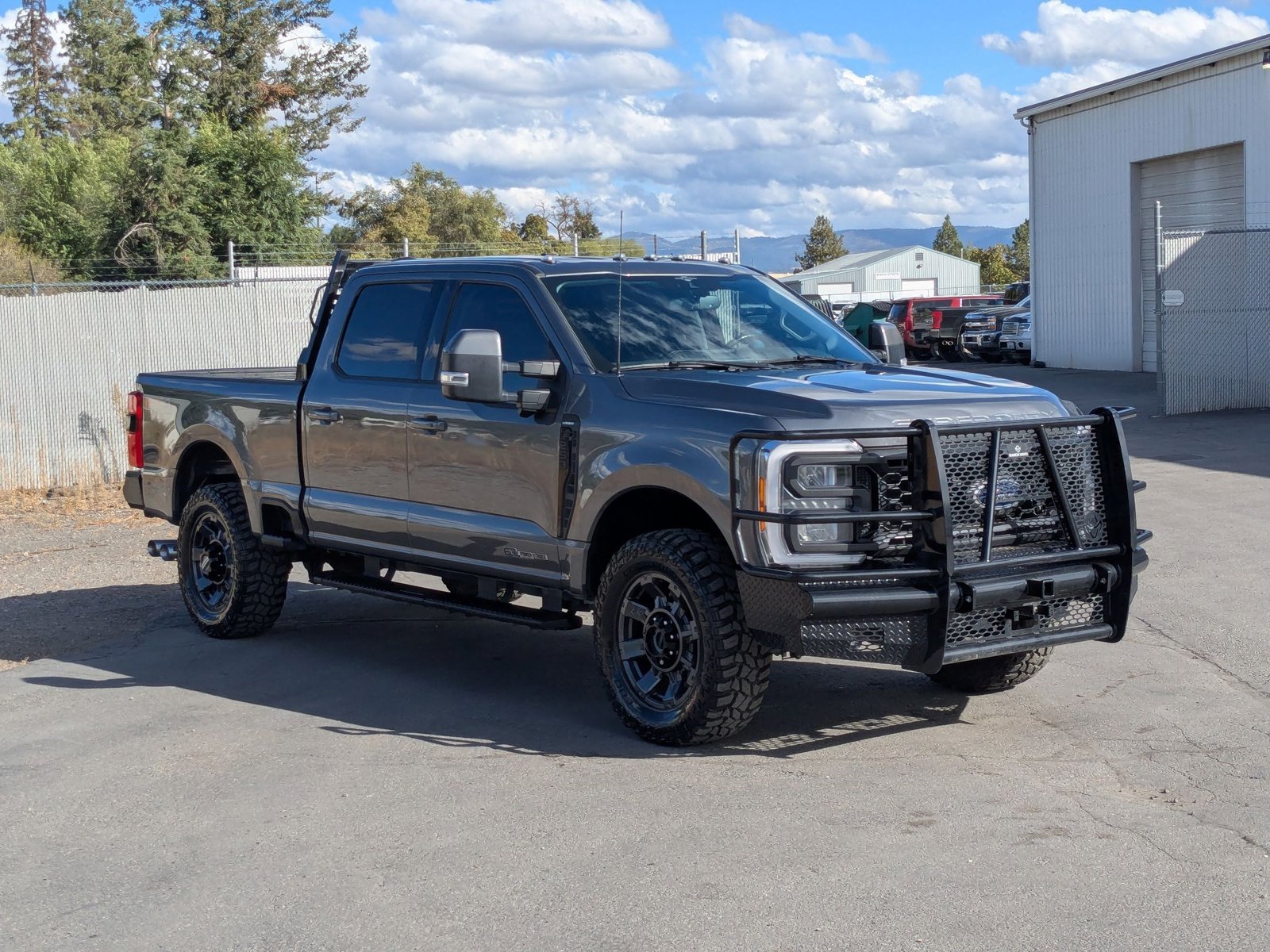 2023 Ford F-250 FX4 photo 3